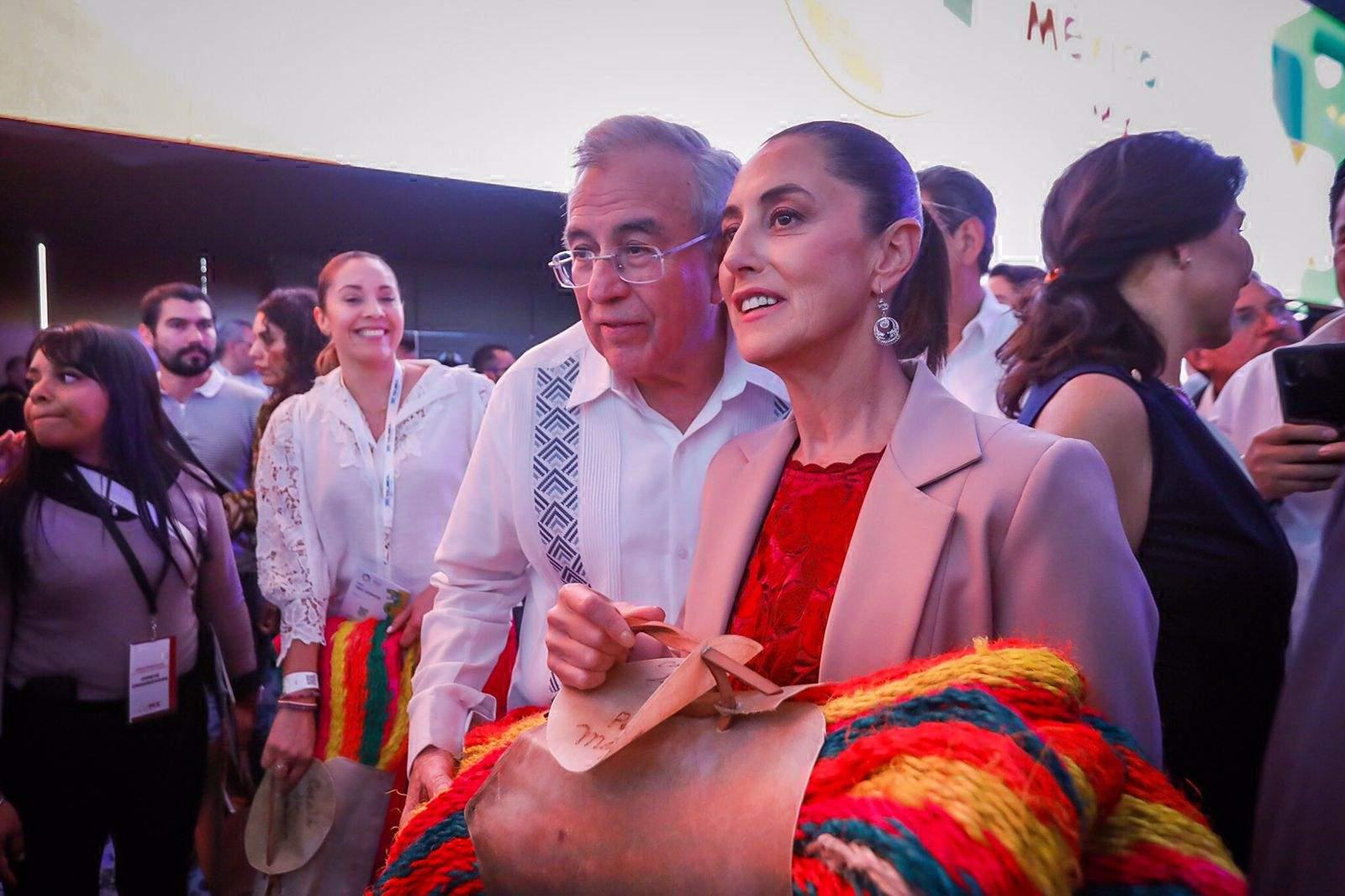 $!Anuncia Rocha Moya proyecto de tren para Sinaloa en Tianguis Turístico