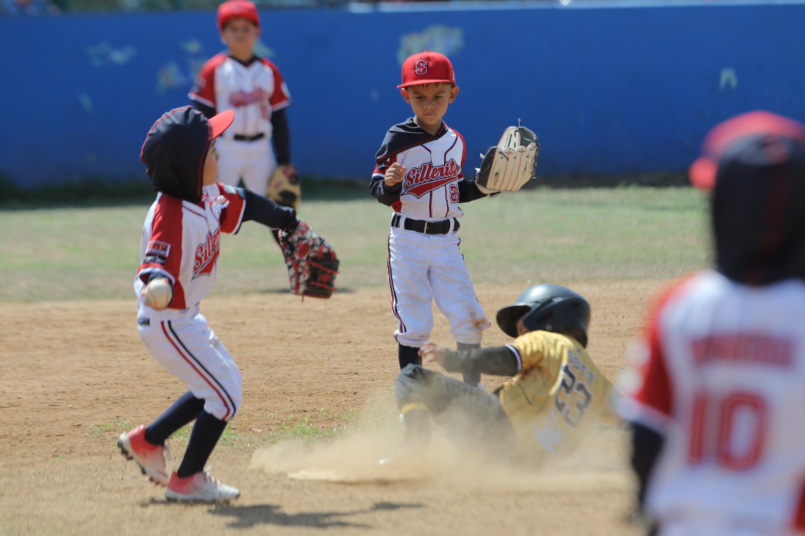 $!Liga Quintero Castañeda marca territorio en Nacional de Ligas Escuelita