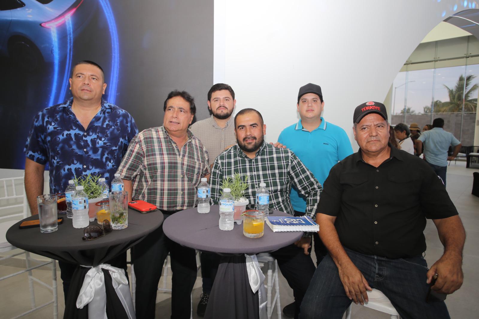 $!José Luis Ramírez, Dino Durán, Édgar Loaiza, el Alcalde de San Ignacio Luis Loaiza, Jesús Bañuelos e Ignacio González.