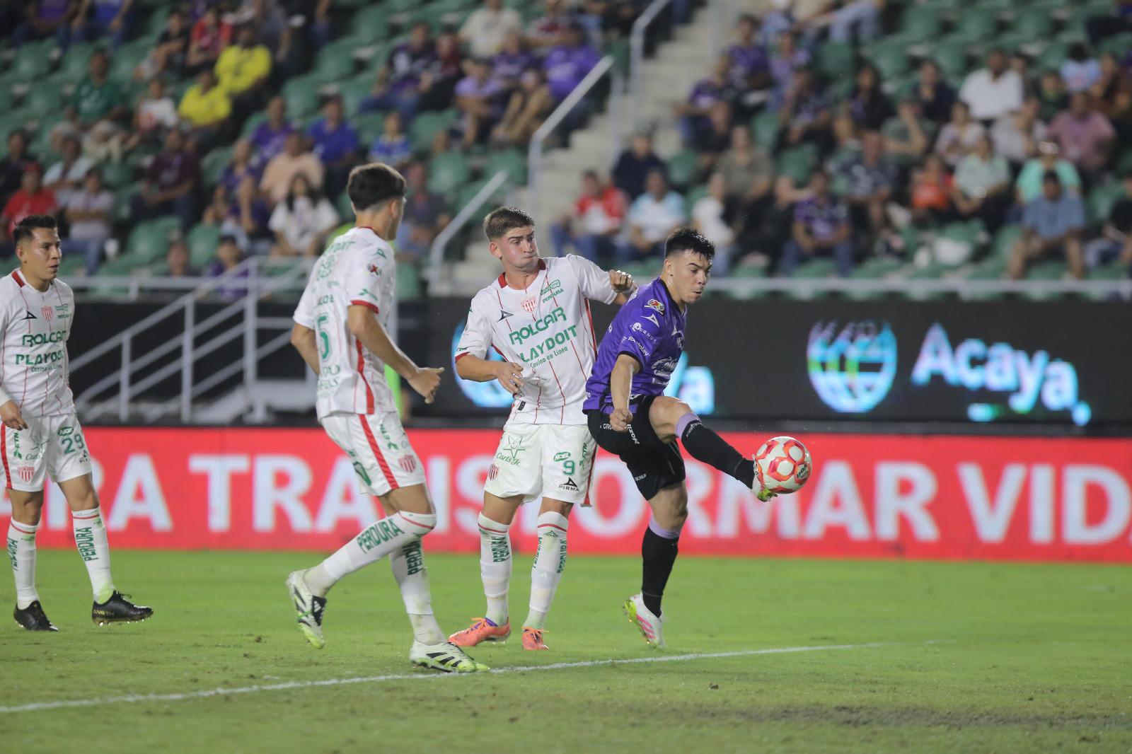 $!Mazatlán no sostiene la ventaja y empata con Necaxa en despedida del Apertura 2025