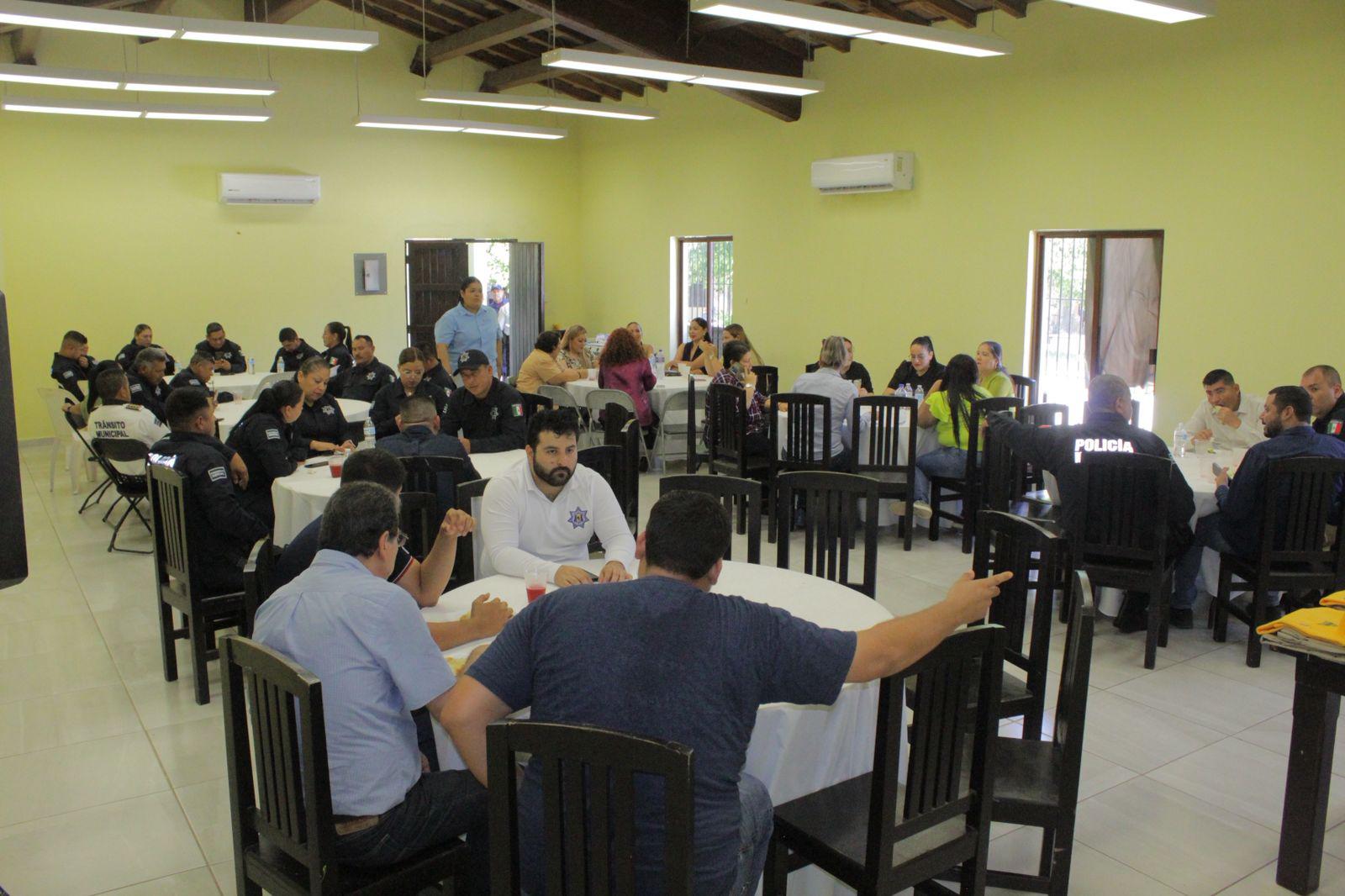 $!Con misa y desayuno celebran el Día del Policía en Rosario