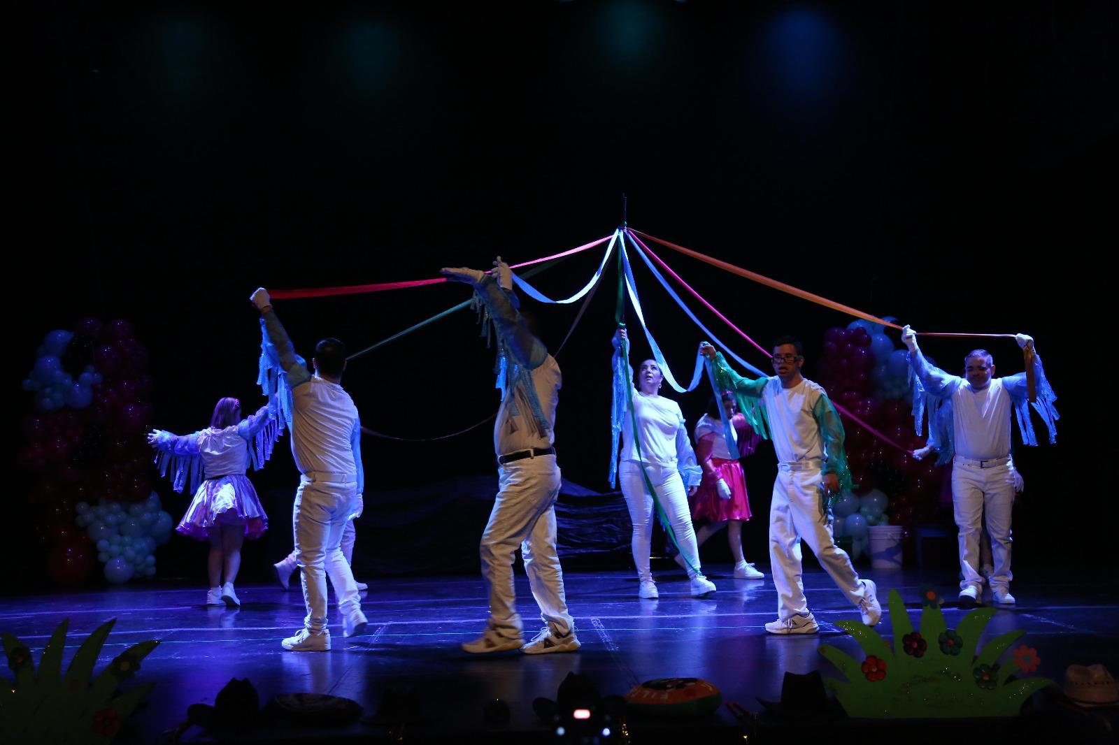 $!Los alumnos presentan el programa de Fin de Cursos del ciclo escolar 2024-2025.