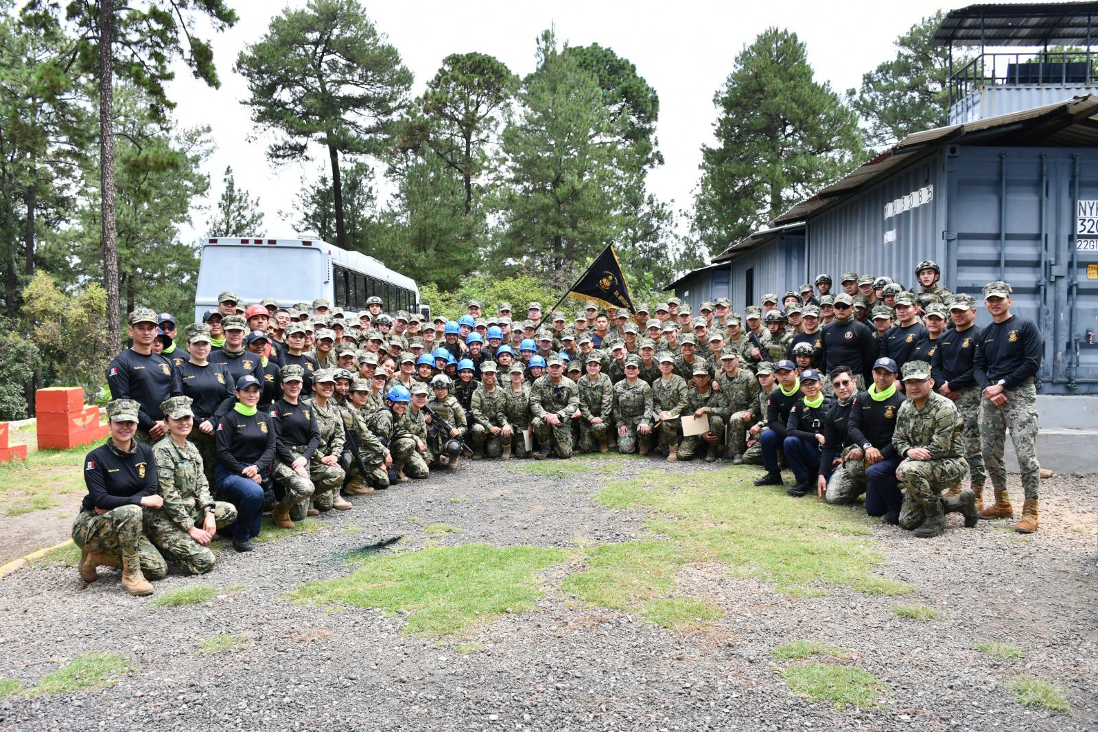 $!Concluyen capacitación 196 cadetes navales en atención de heridos en combate