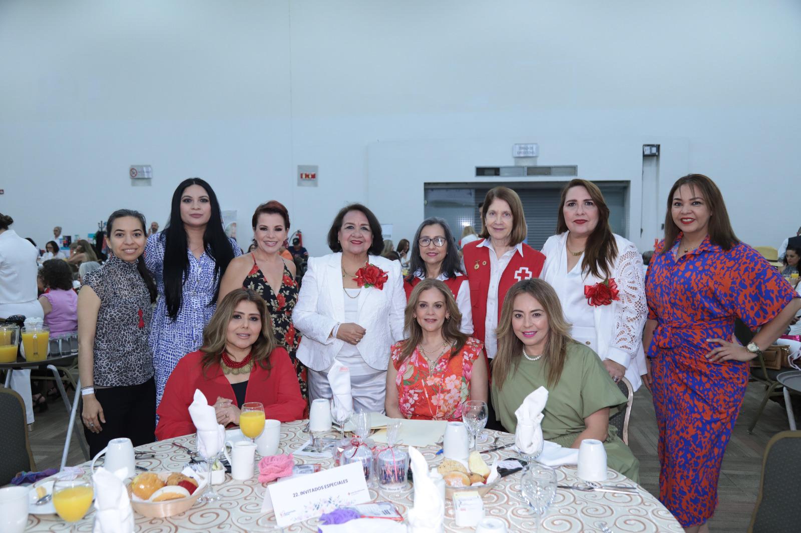 $!Luz del Carmen Urquidy, Fabiola Osuna, Glenda García, Laura Delia Hernández, Elizabeth Sánchez, Tere Gallo de Gil, Laura Gavica, Arely Hernández, Geraldine Gutiérrez, Fernanda Rivera de Blosch y Karelia de Sánchez.