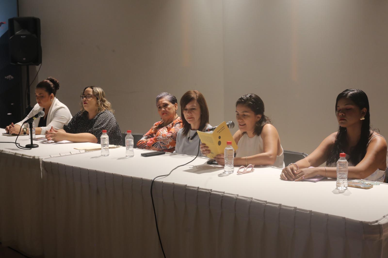 $!Figuras emergentes y con larga trayectoria abrieron el encuentro.