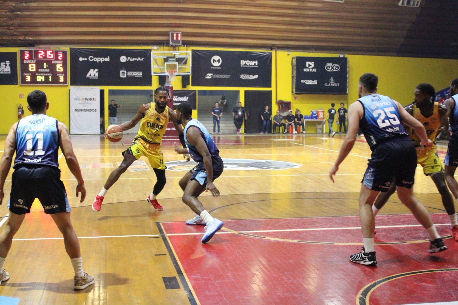 $!Caballeros de Culiacán cae ante Astros en debut de Mario Andriolo