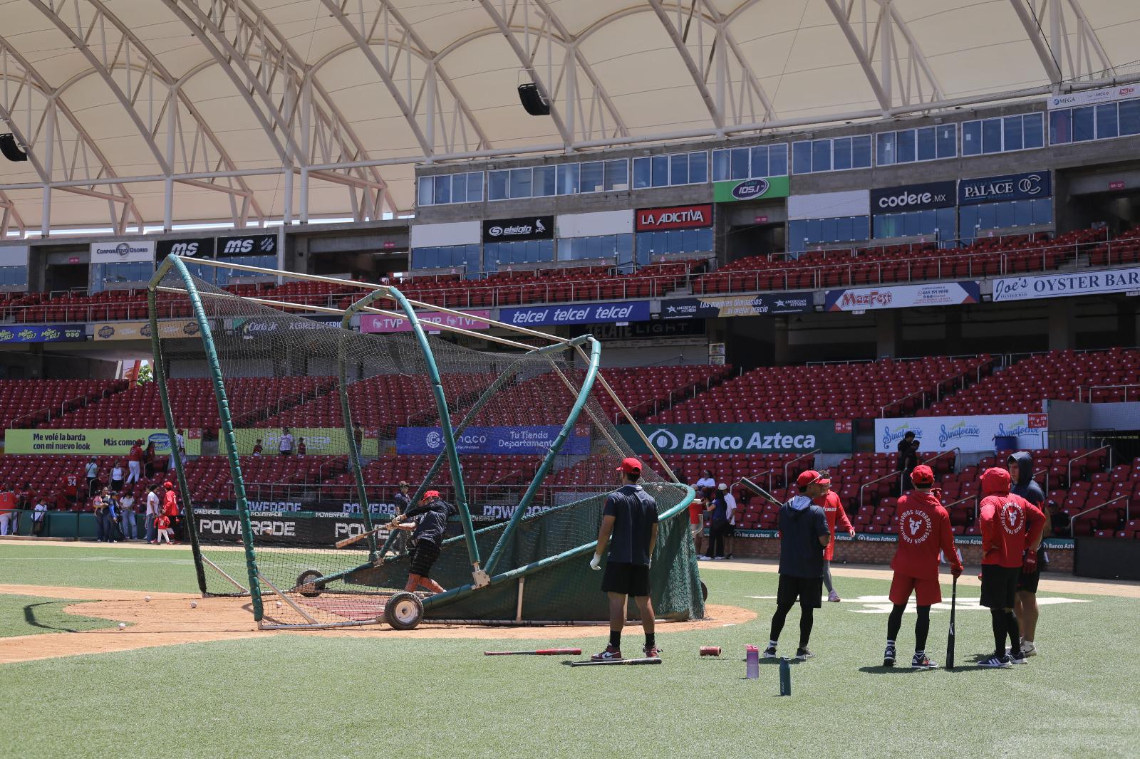 $!Édgar Osuna destaca la actitud y avance del pitcheo joven en la pretemporada de Venados de Mazatlán