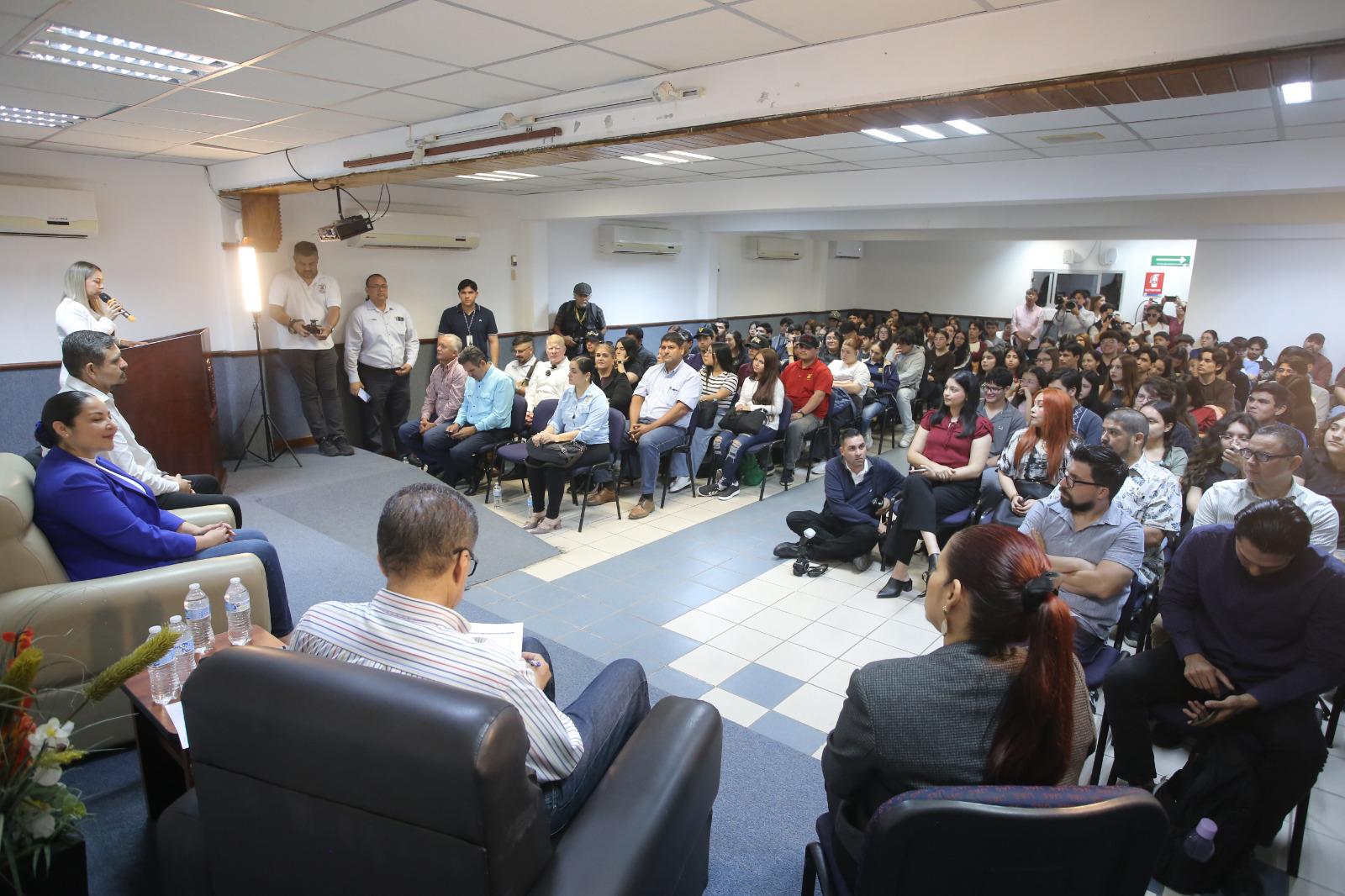 $!Sinaloa se mantiene en los primeros lugares de competitividad nacional: Castro Melendrez