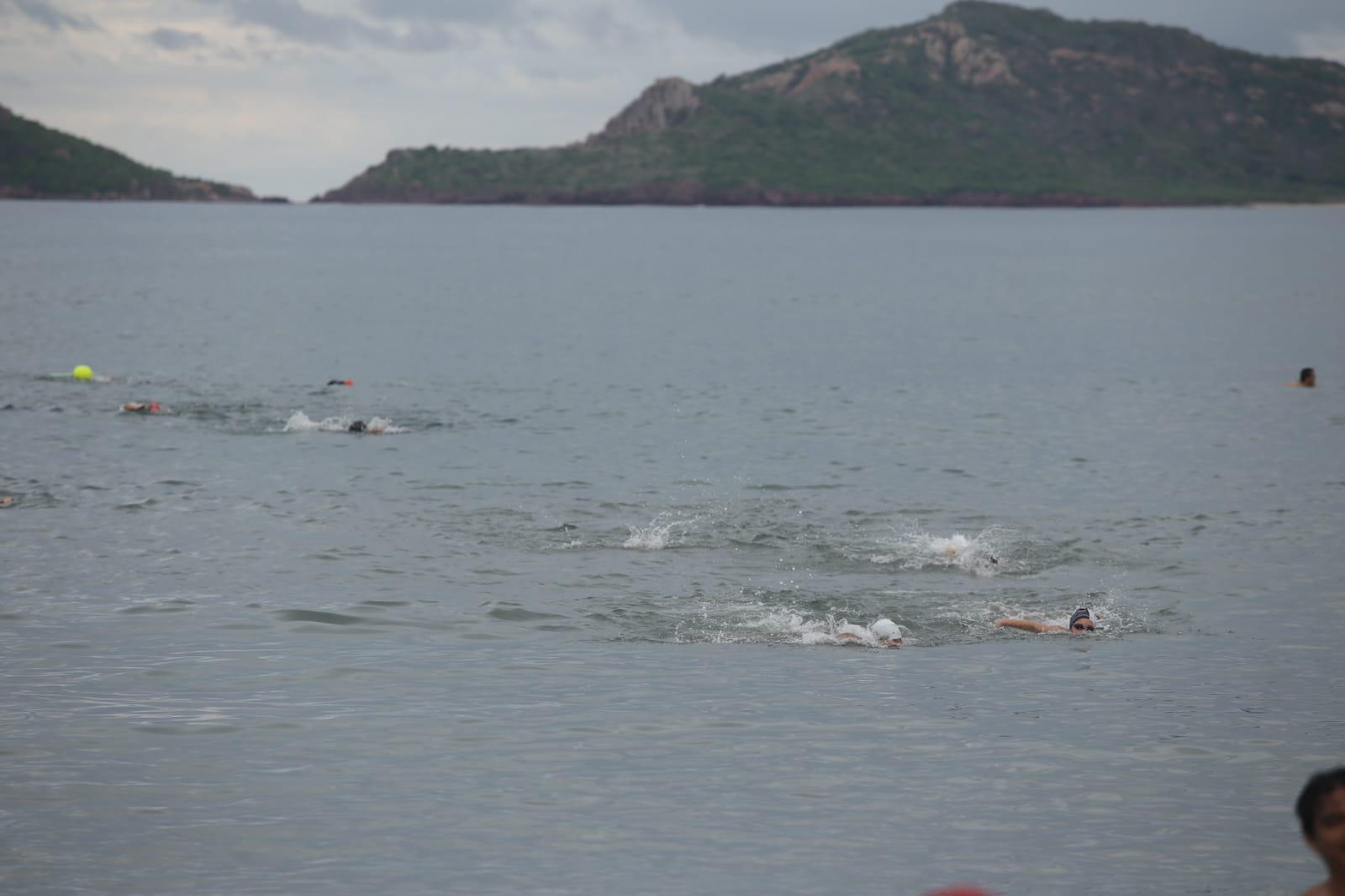 $!Luna, Tirado y Mercado se llevan las palmas en Octava Puntuable de Natación