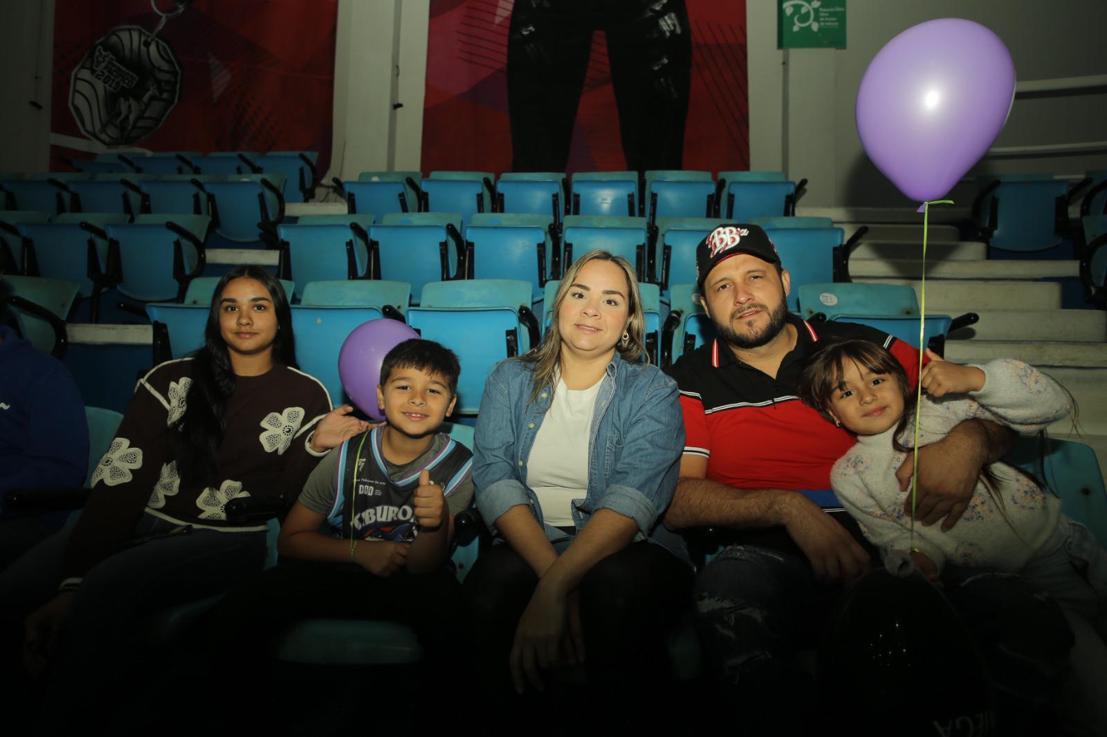 $!Romina Lizárraga, Jonathan Aguilar, Karen Castañeda, Jonathan Aguilar e Inés Aguilar.