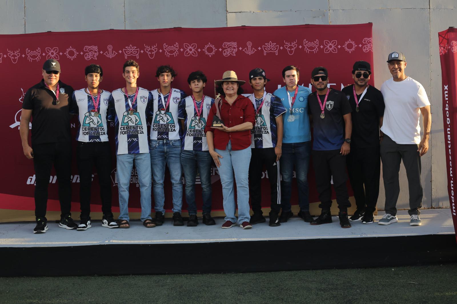 $!Imdem reconoce a los campeones de su Liga de Futbol 2025-2026