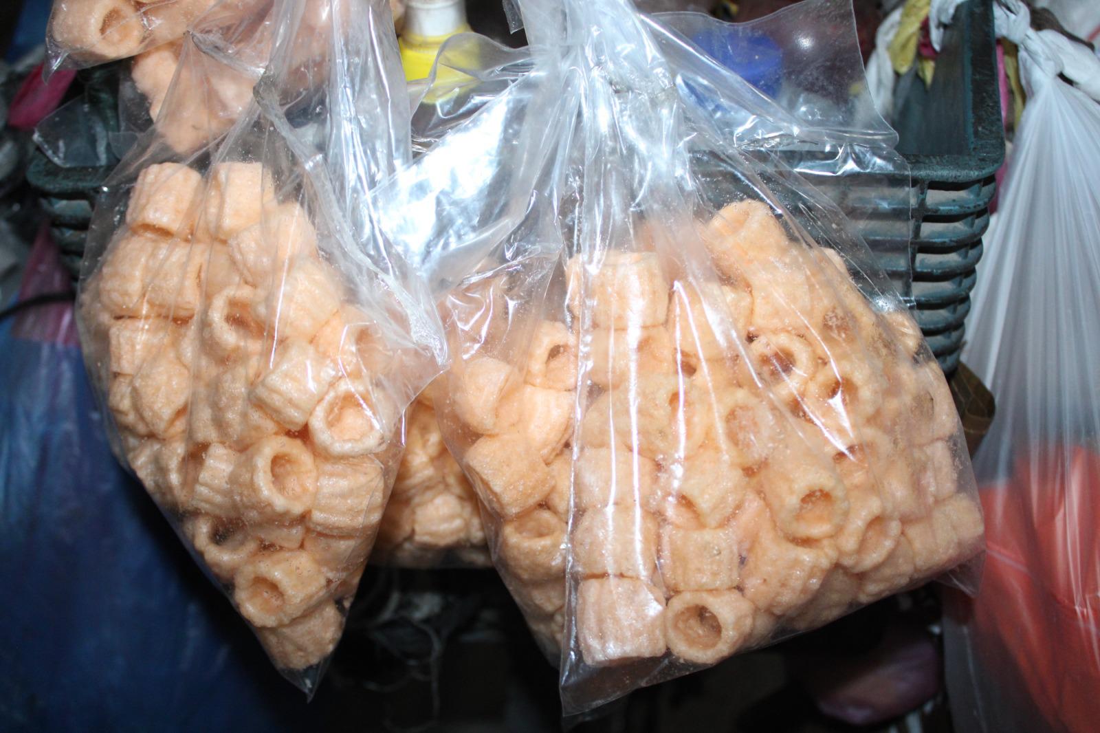 $!Nazario encuentra en el comercio las lecciones de superación que le dio su madre