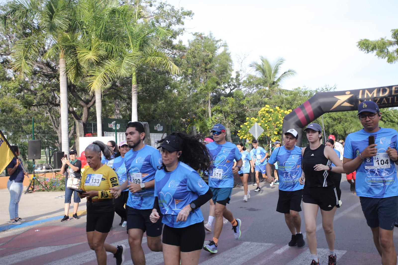 $!Celebran colorida Caminata por el Día Internacional de la Parálisis Cerebral en Mazatlán