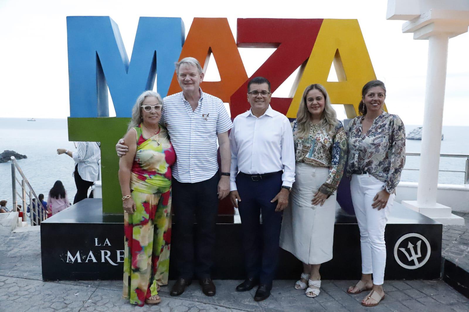 $!Se reúne Embajador de Canadá en México con canadienses, la titular de Sectur y el Alcalde de Mazatlán