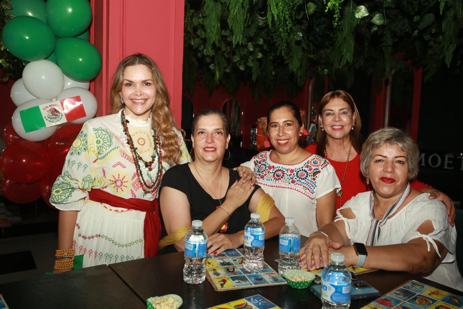 $!Imelda Morales de Chicuate, Paty Guadalajara, Mariana Gamboa, Mely Sánchez y Lolys Valenzuela.