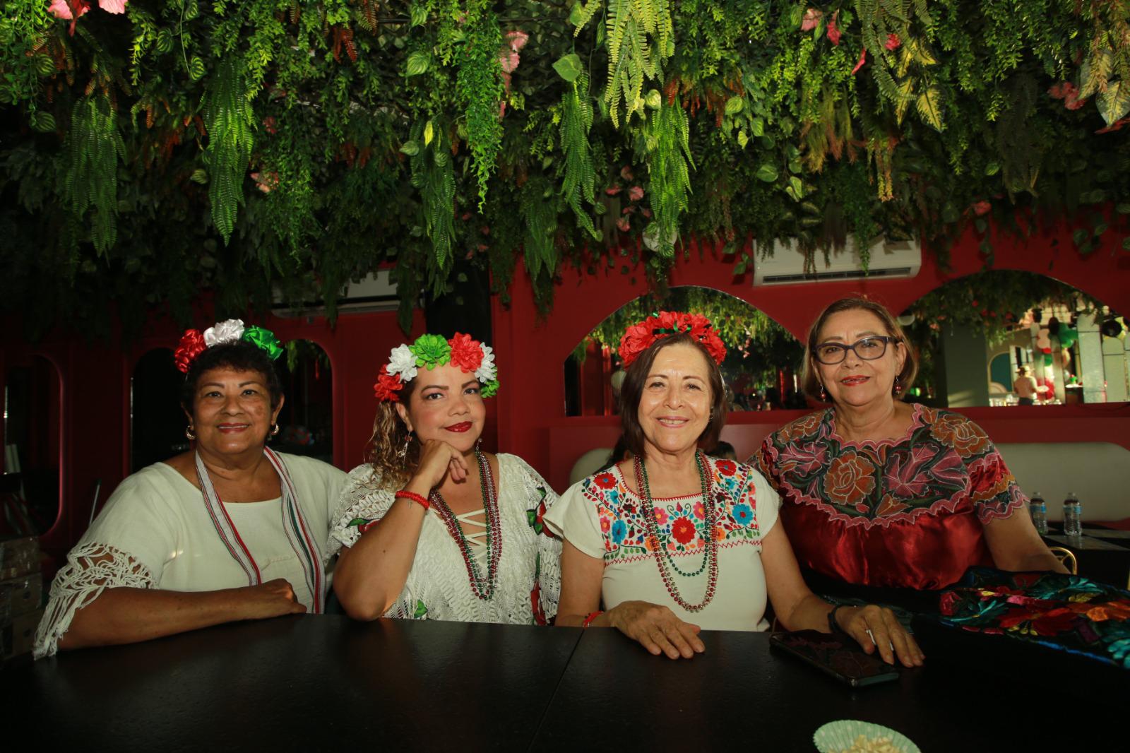 $!Vicky de Aguilar, Lety Sánchez, Leonor Lizárraga y Ana Luisa Lizárraga.