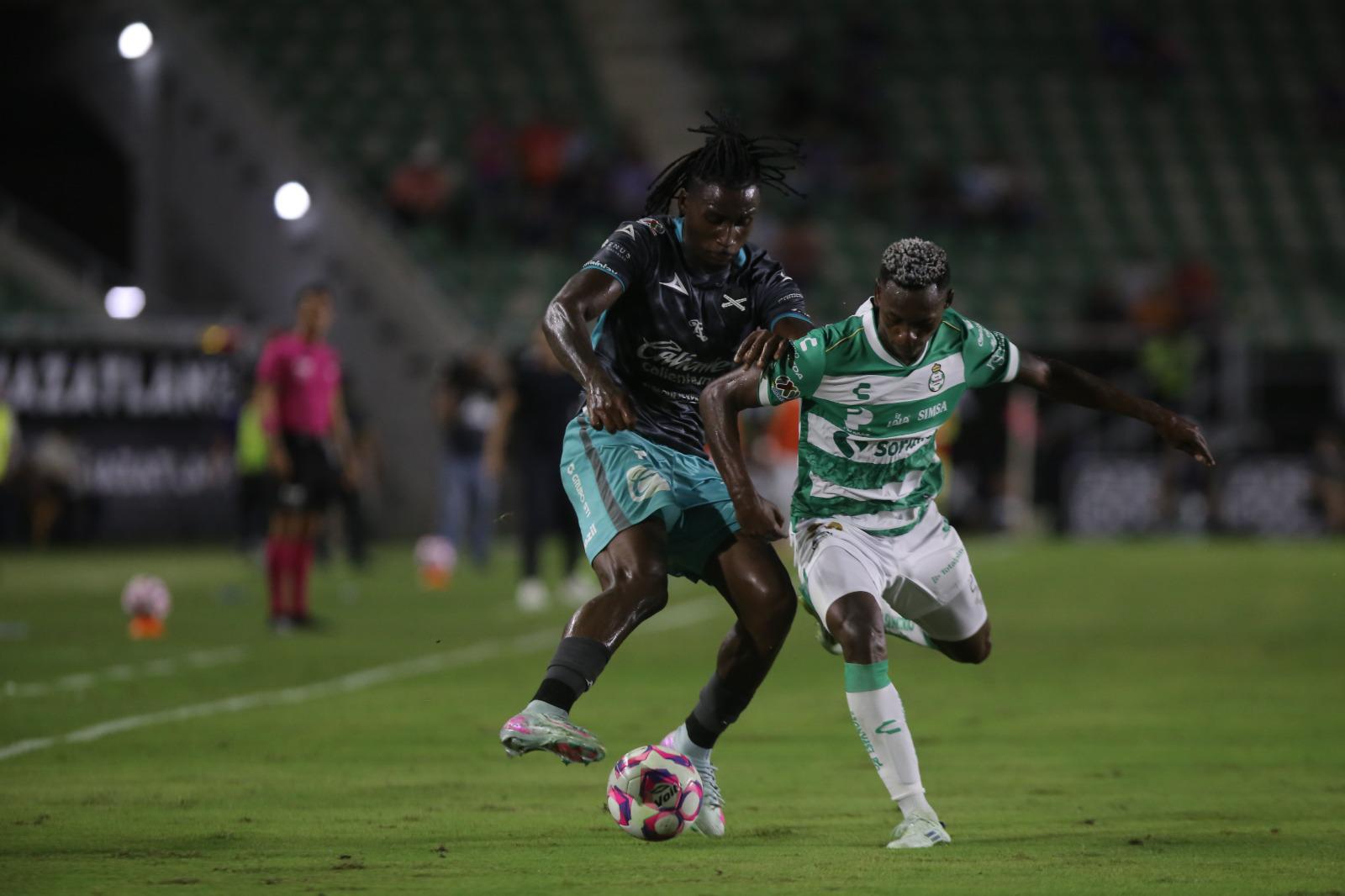 $!Mazatlán FC rescata un agónico empate en casa ante Santos Laguna y evita la catástrofe