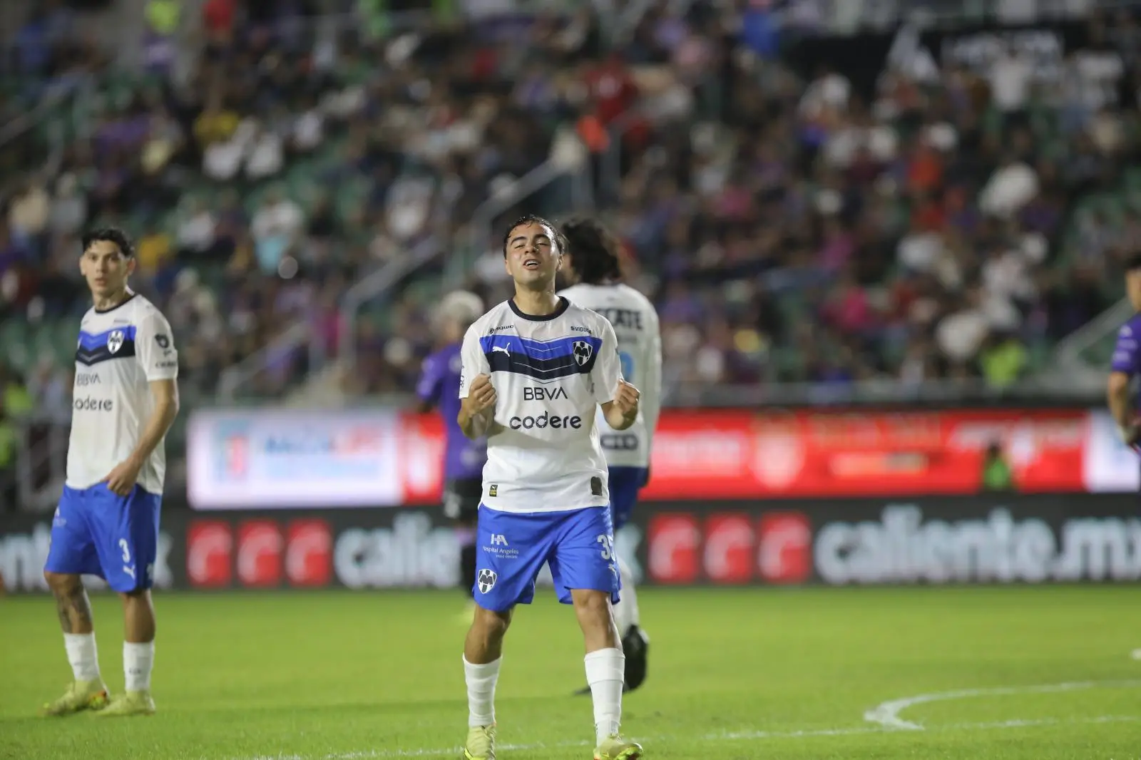 $!Monterrey se ‘raya’ en El Encanto al golear 5-1 a Mazatlán