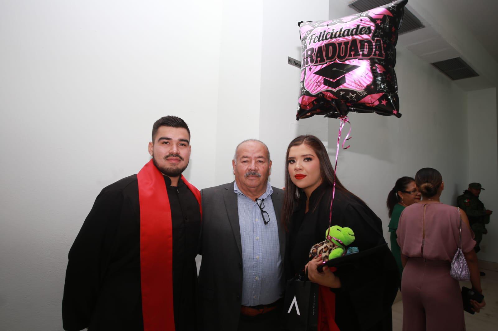 $!Juan Calleros, Arturo Ramos y Lluvia Montserrat Cruz.