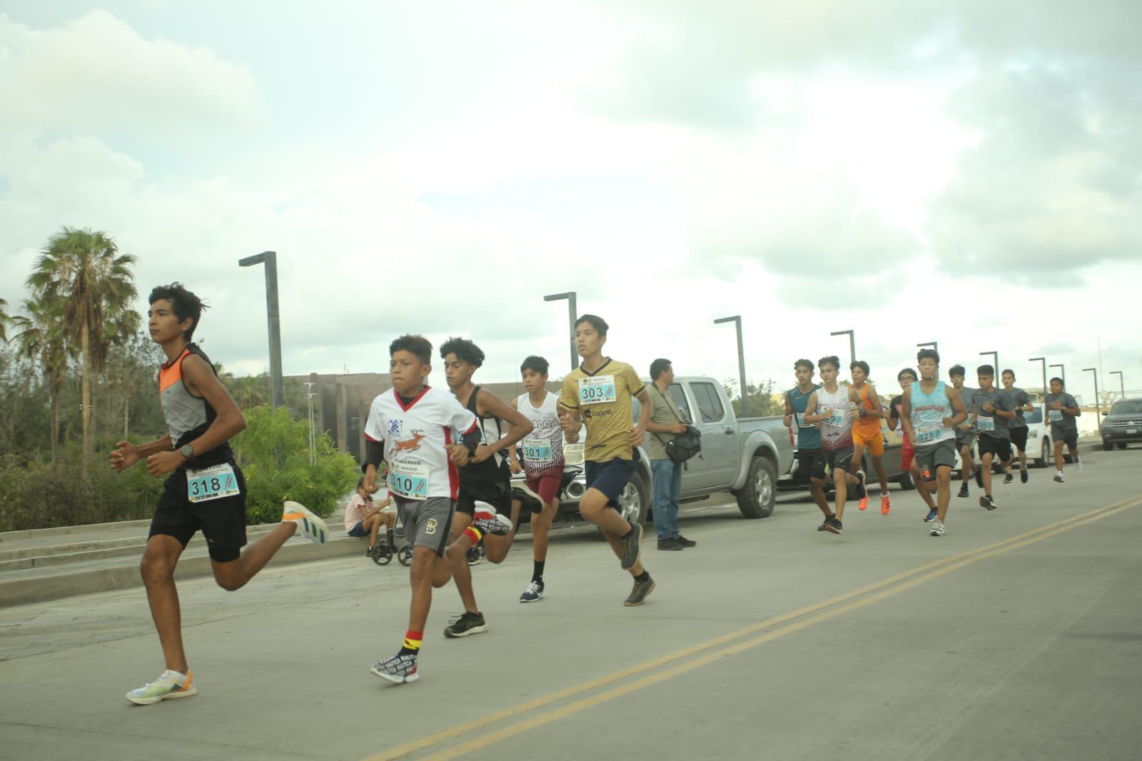 $!Leyva y Labrador imponen su ley en Pedestre del Colegio de Abogados