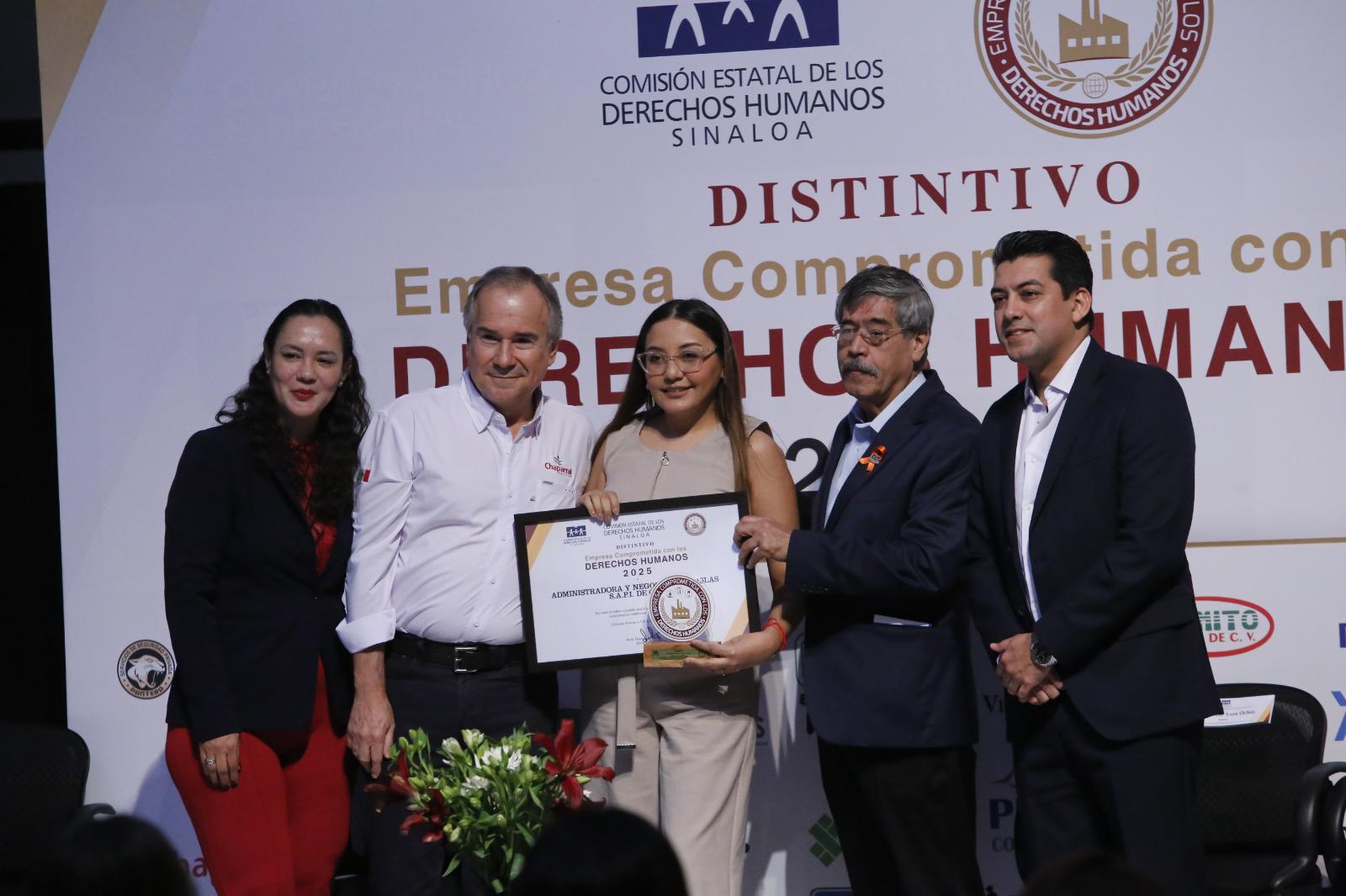 $!Reciben 36 empresas de Sinaloa distintivo por derechos humanos en 2025