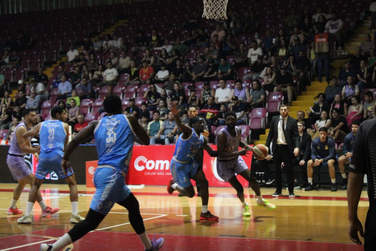 $!Caballeros de Culiacán se impone a Toros Laguna y divide honores