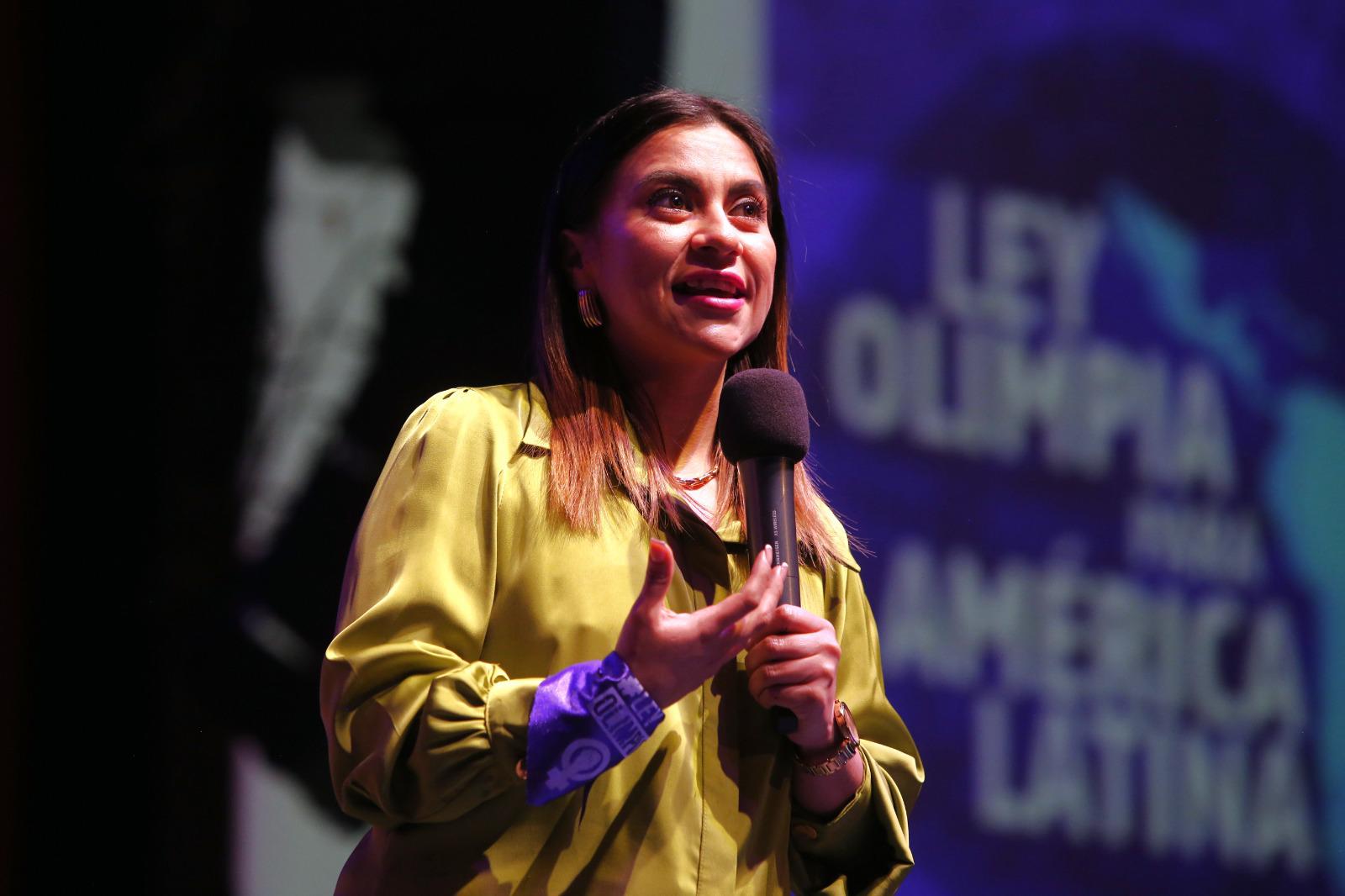 $!Urge fortalecer a la policía cibernética ante crecimiento de delitos digitales: Olimpia Coral Melo Cruz desde Sinaloa