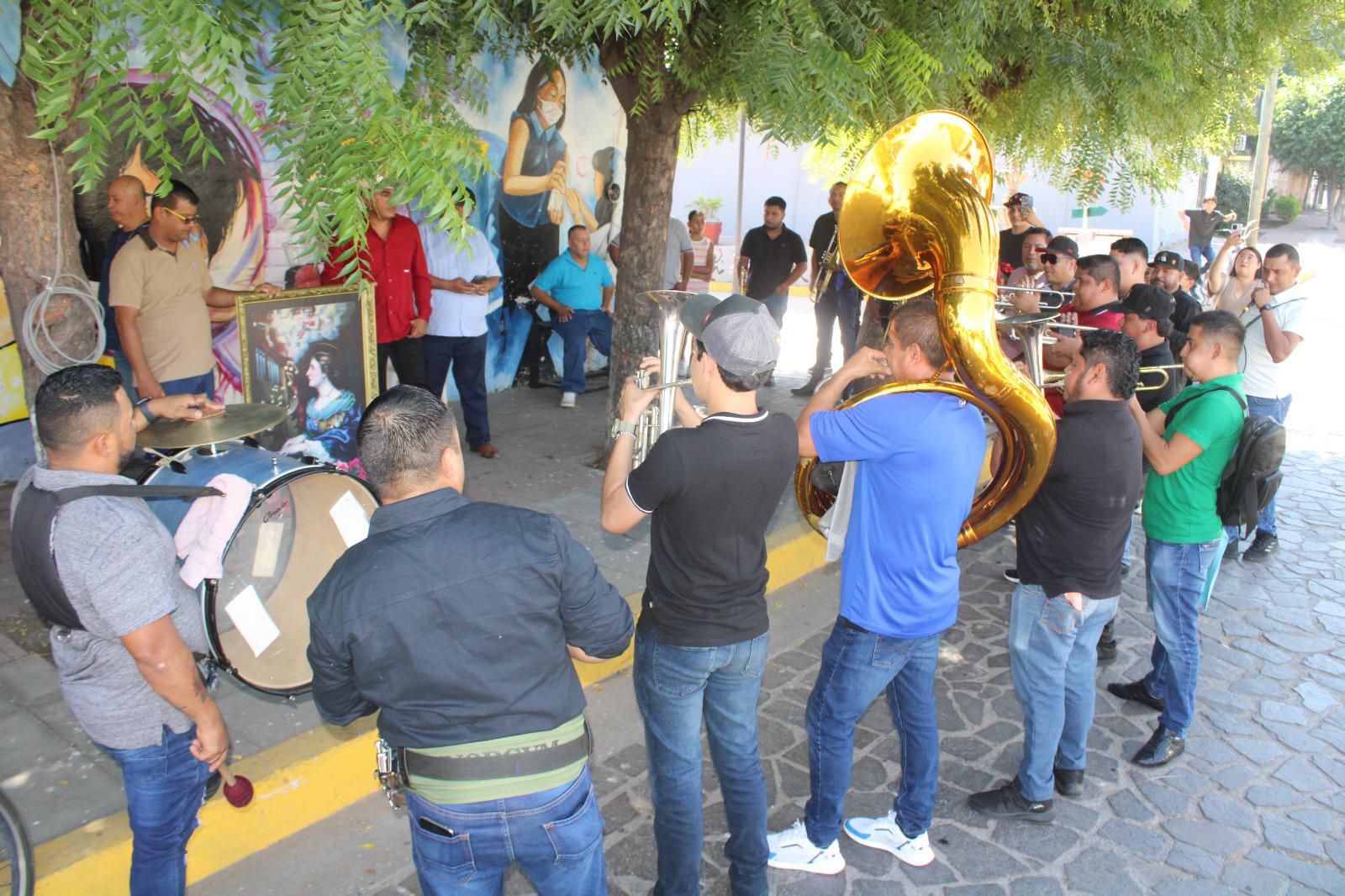 $!Músicos de Rosario celebran a Santa Cecilia con procesión y misa; le piden que haya trabajo