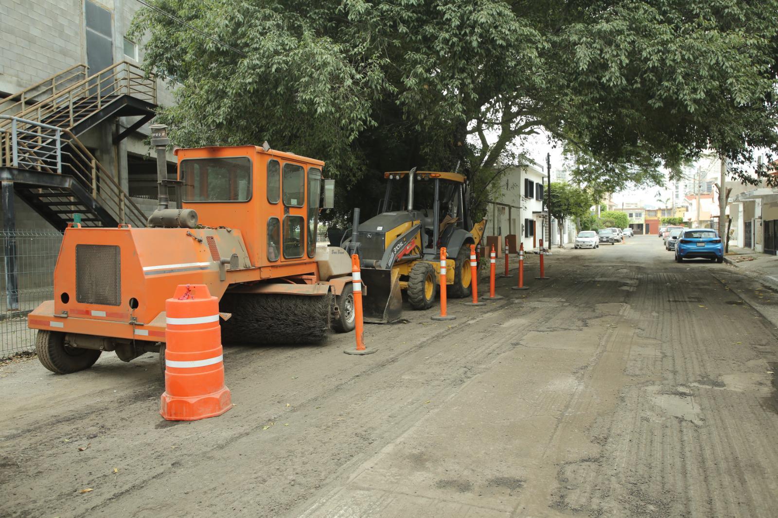 $!Esperan vecinos del fraccionamiento Estadio que Gobierno de Mazatlán cumplan con reparación del drenaje