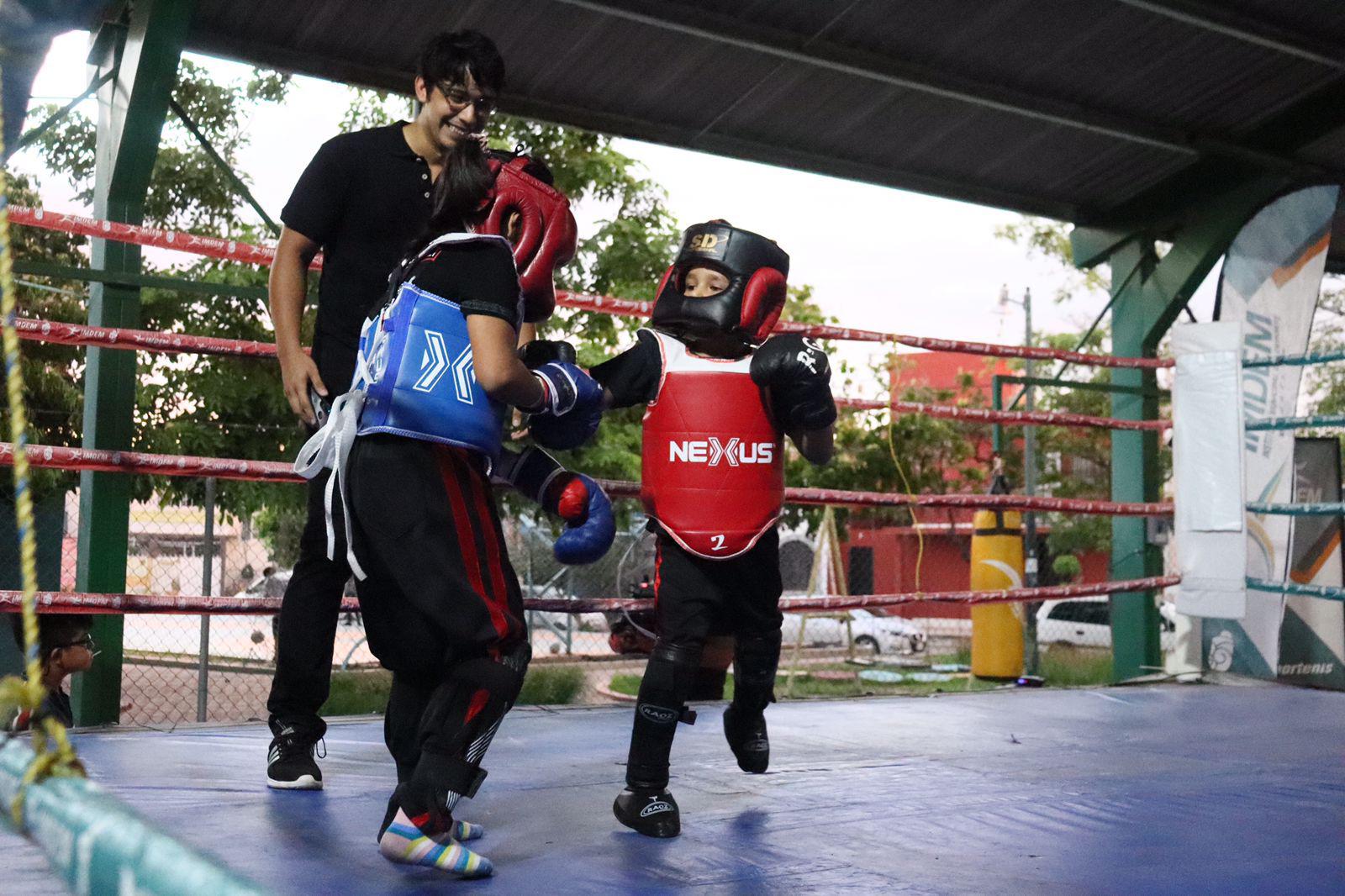 $!Cierra con grandes combates Liga de Kickboxing Black Belt