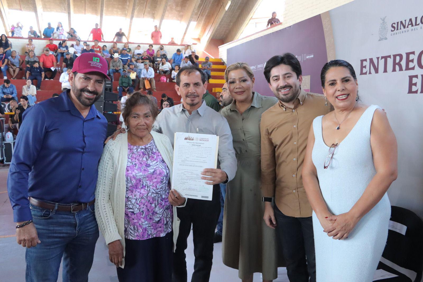 $!Justicia social en Rosario: entregan más de 1,500 títulos de propiedad y parcelarios