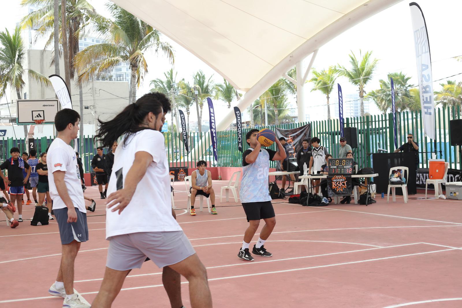 $!El Velero encabeza su categoría en Mazaranch Basketball