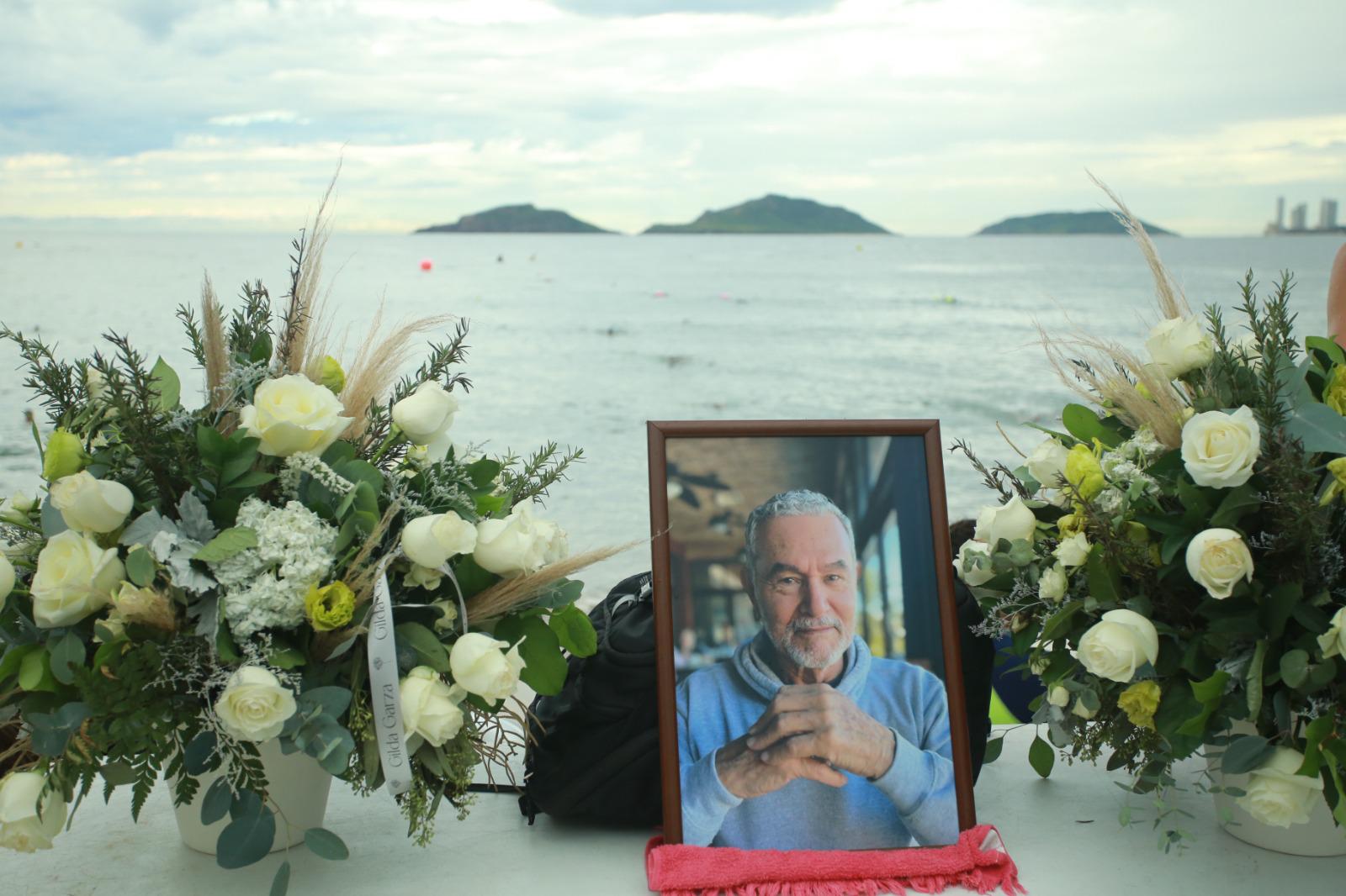 $!Tritones se dan cita en Playa Norte para la última Puntuable de nado de 2023