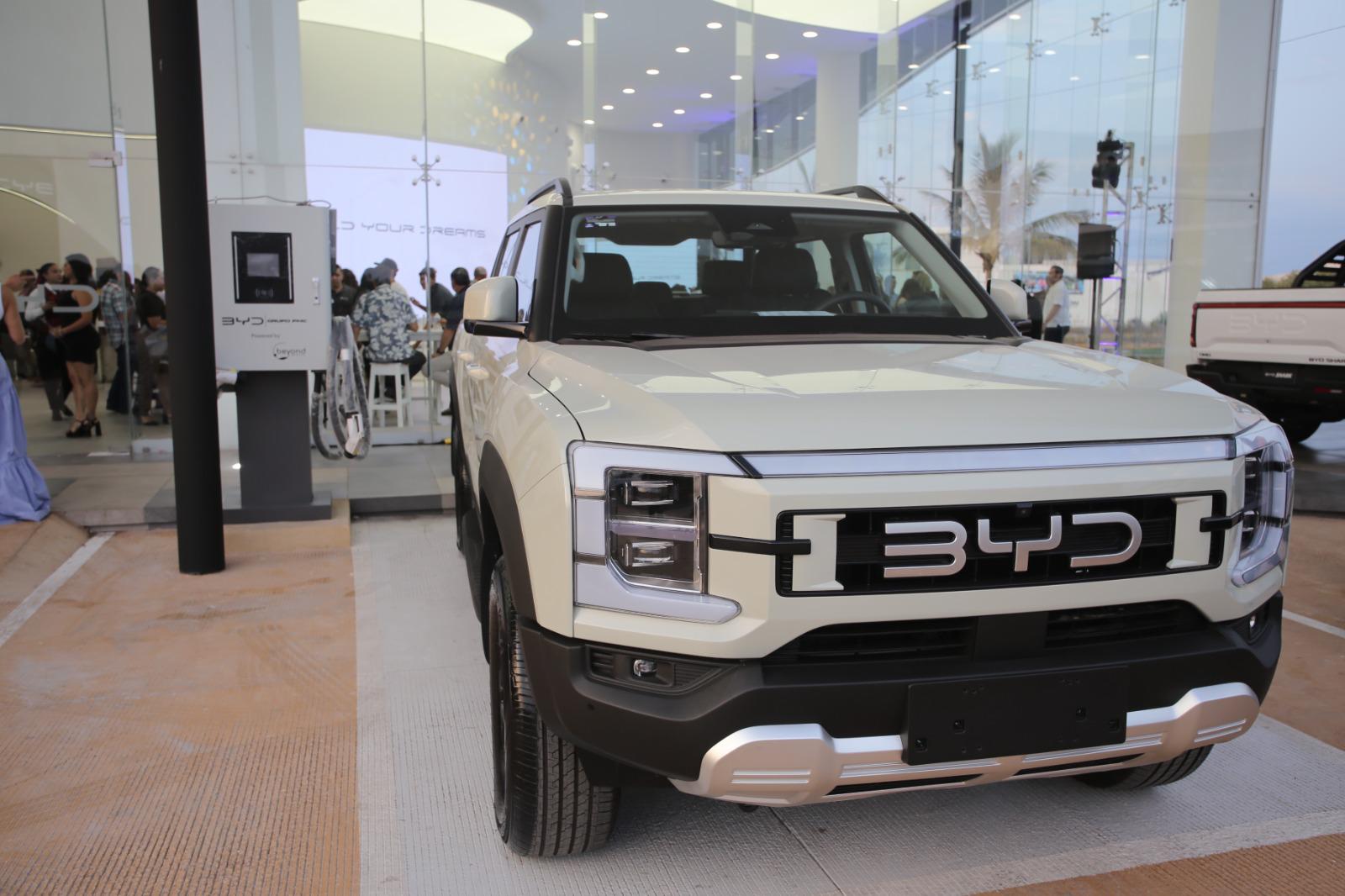 $!Abre agencia BYD de vehículos eléctricos de la más alta tecnología en Mazatlán