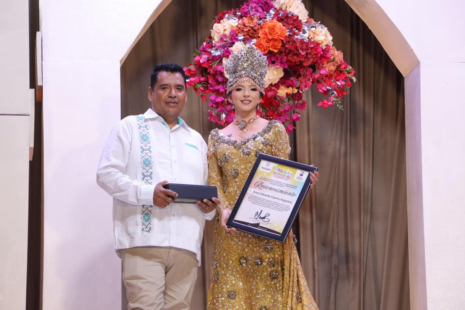 $!Coronan a Danna Camila I como Reina de los Juegos Florales en Rosario