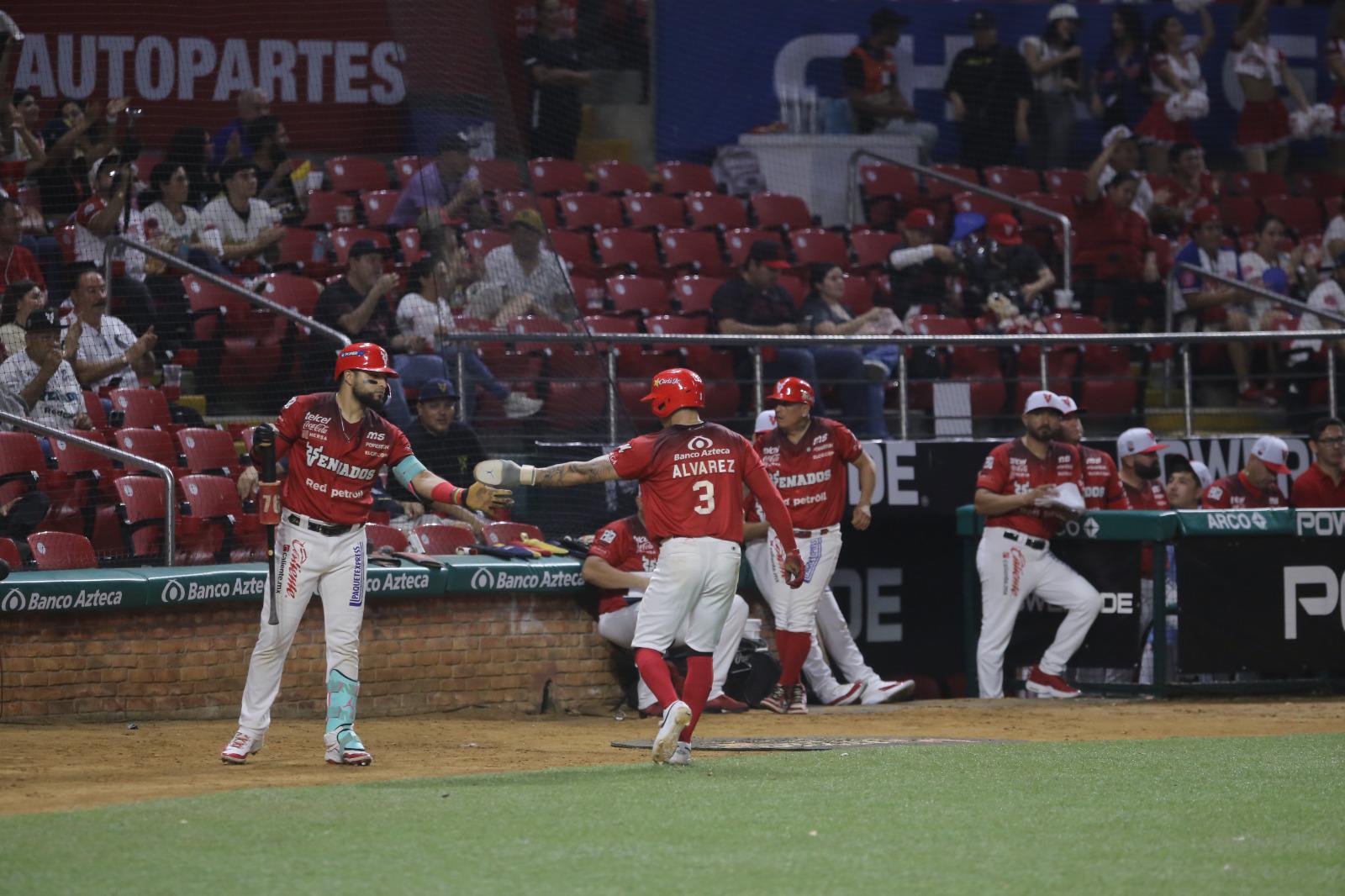 $!Venados le pega a Tucson con José Luis Urquidy y Andrés Álvarez como protagonistas