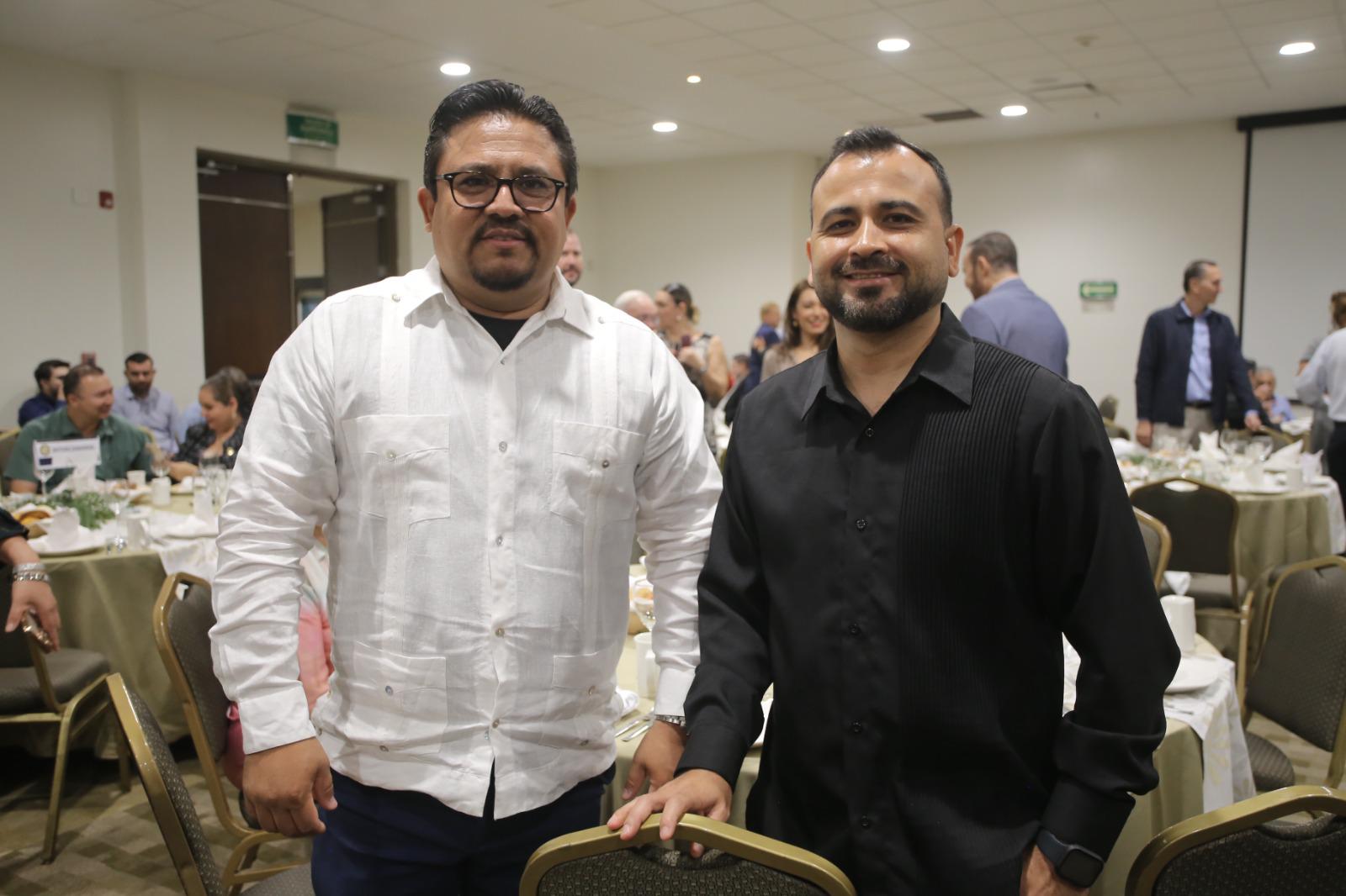 $!Los sacerdotes Daniel Arellano y Armando Durán.