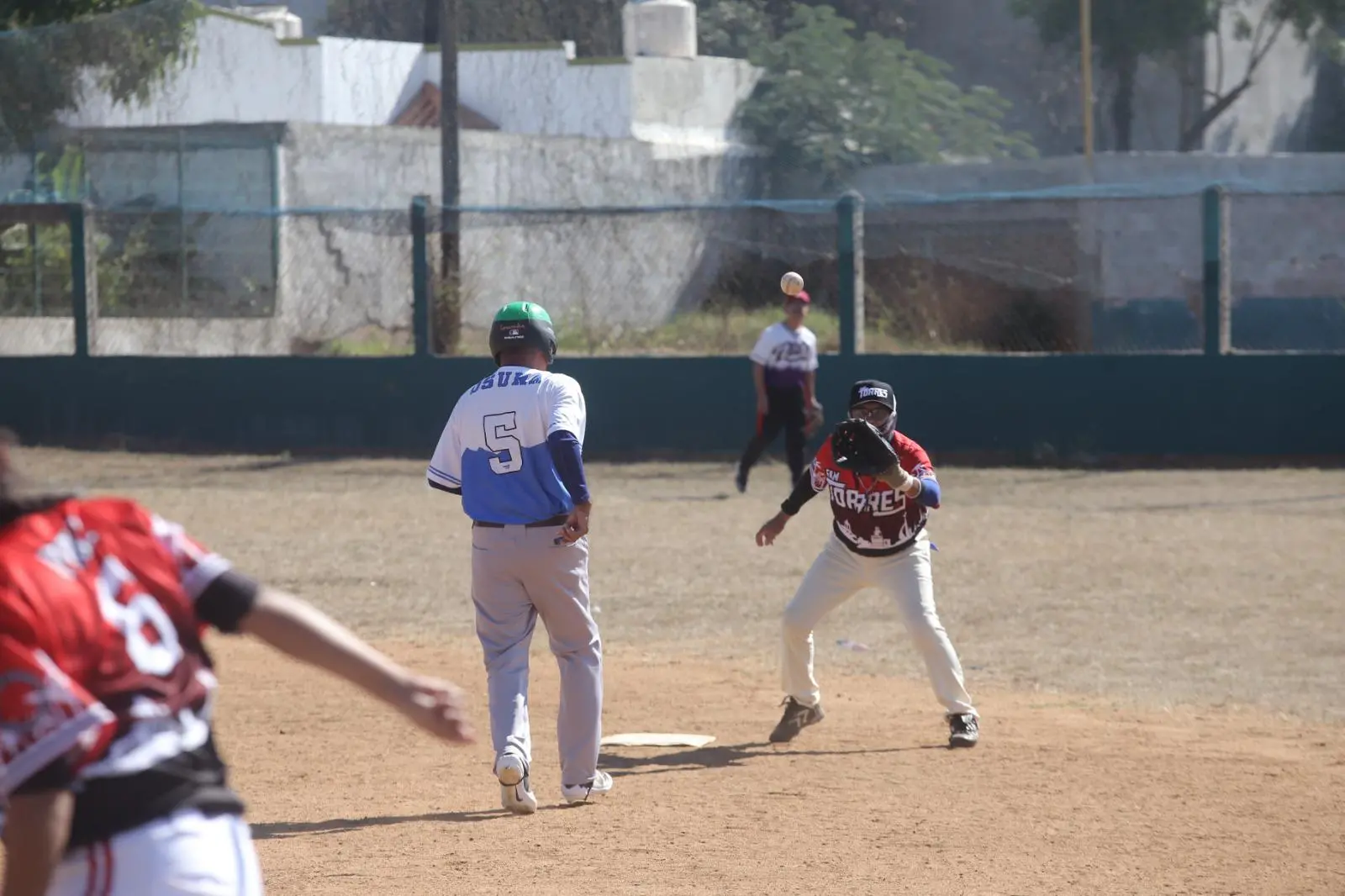 $!Frigomar arrasa y se afianza como líder en la Liga Supermáster de Beisbol
