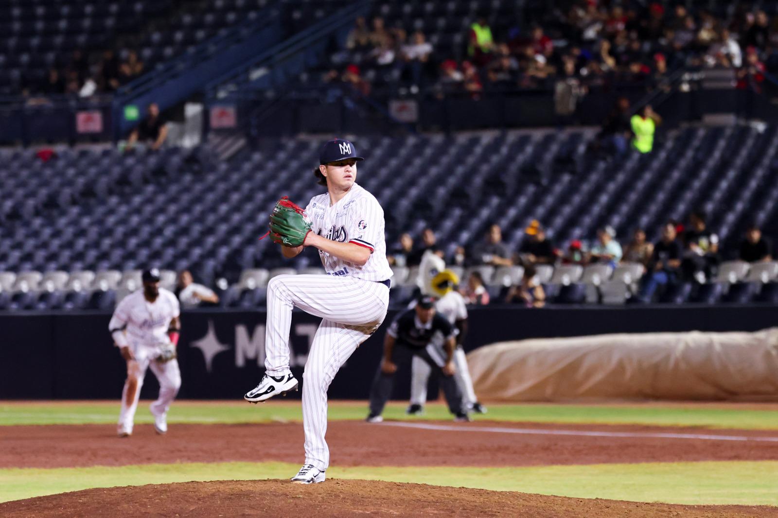 $!Explosión en la octava: Águilas de Mexicali vencen 10-6 a Jaguares y empatan la serie