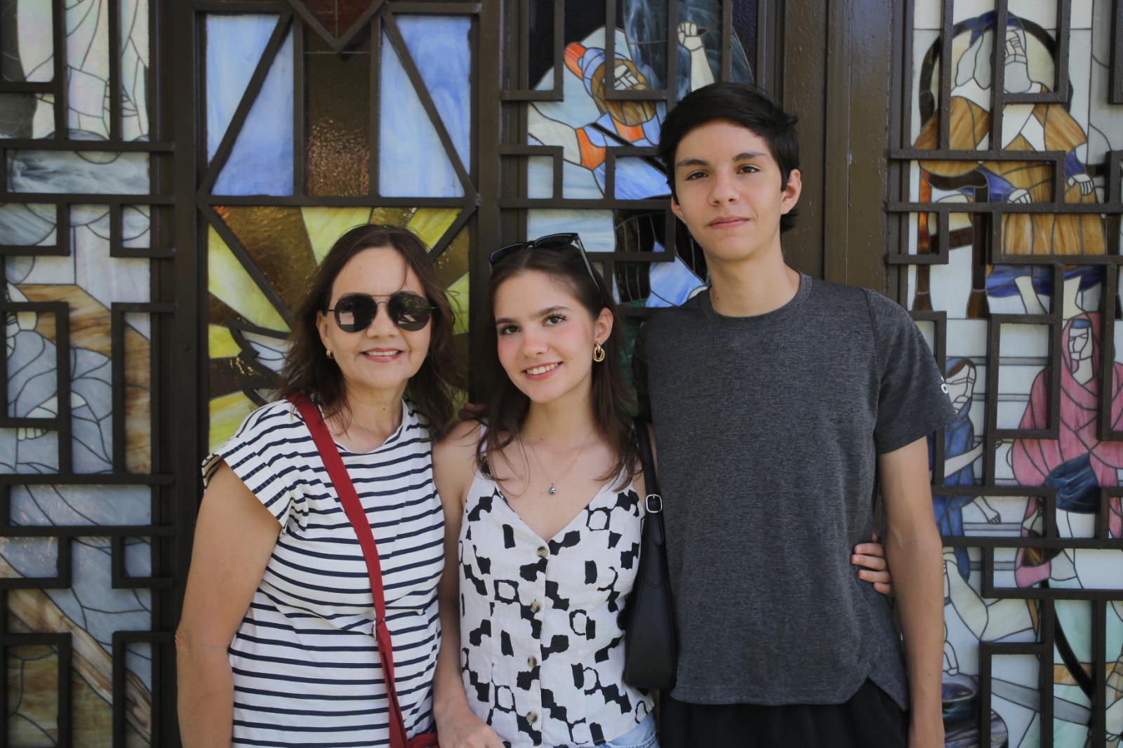 $!Patricia Inclán, Daniela Lorenzo y Carlos Lorenzo.