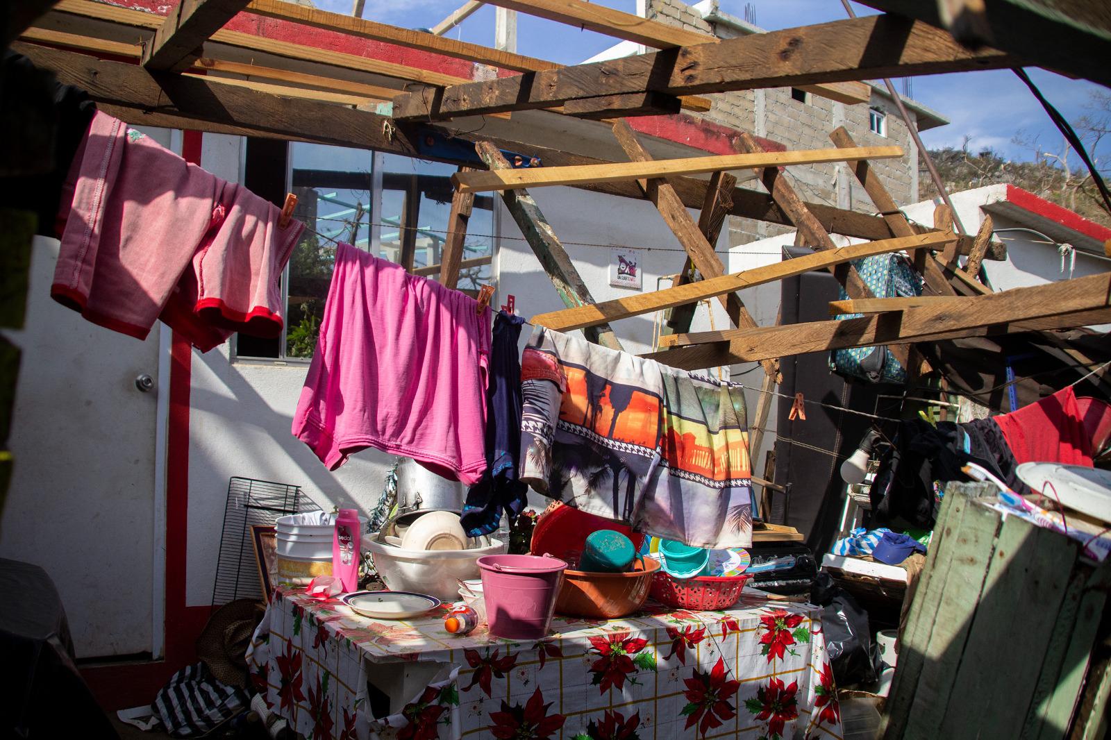 $!Puerto Marqués, destruido y desolado por huracán Otis