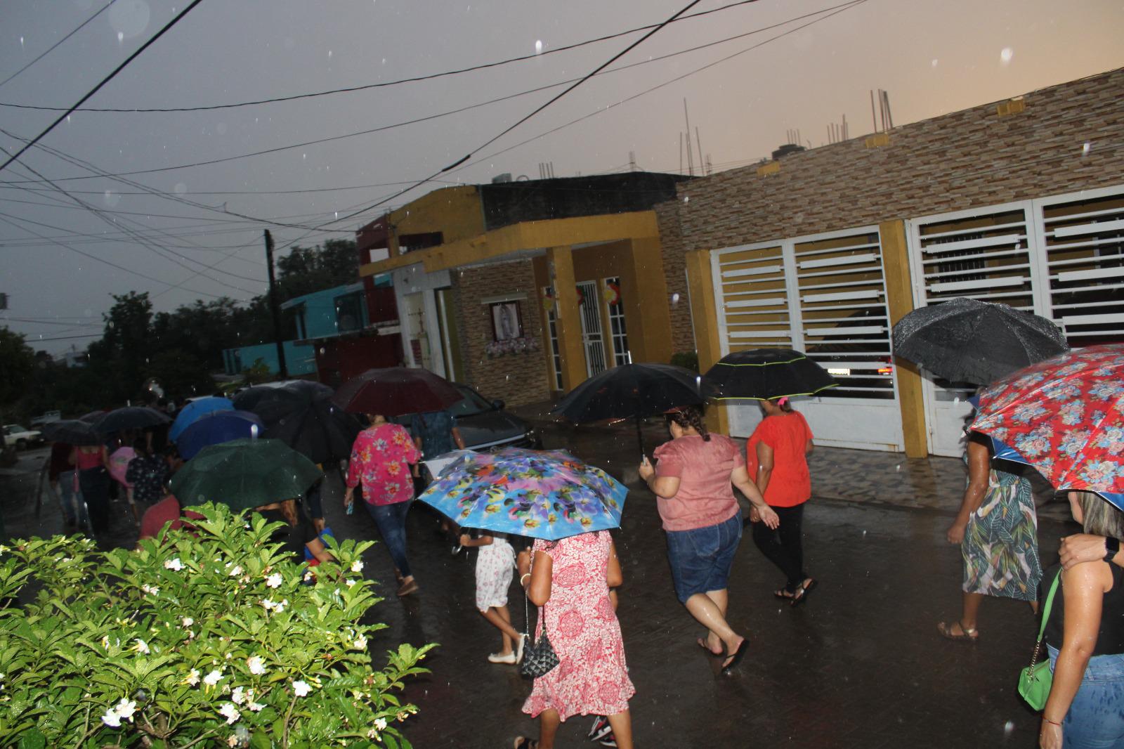 $!Lluvias no apagan el fervor por Santo Domingo de Guzmán en El Rosario