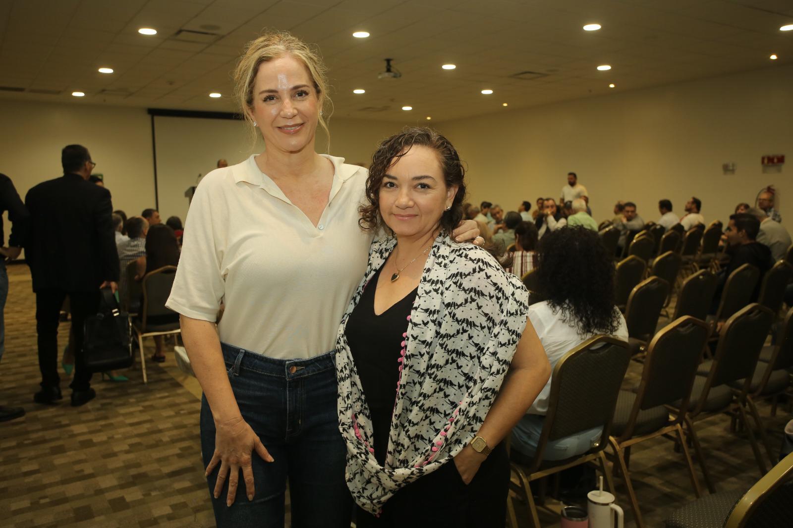 $!María Esther Juárez de Letamendi y Eunice Murúa.