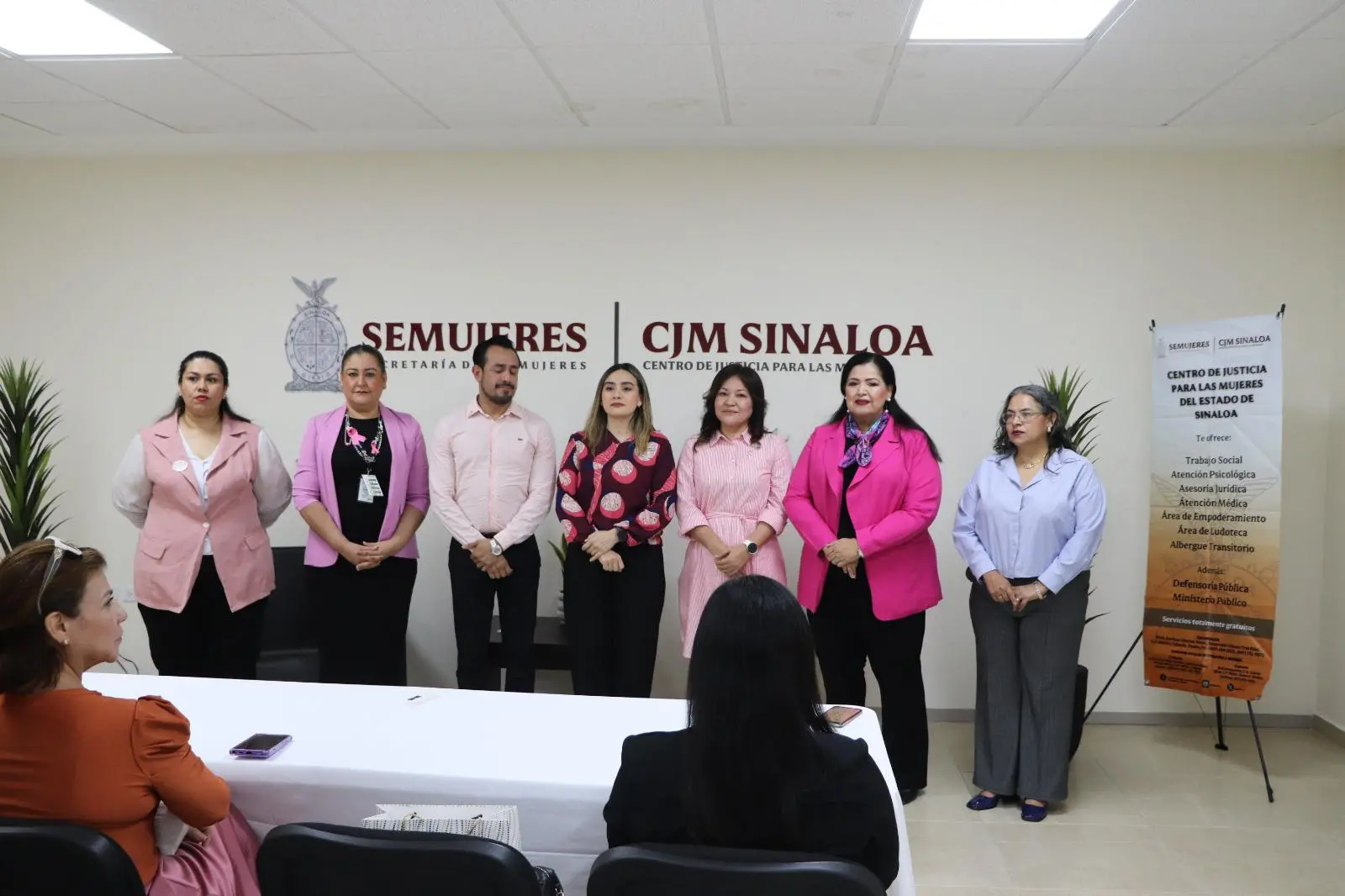 $!Impulsan la prevención de cáncer de mama con taller en Centro de Justicia para las Mujeres