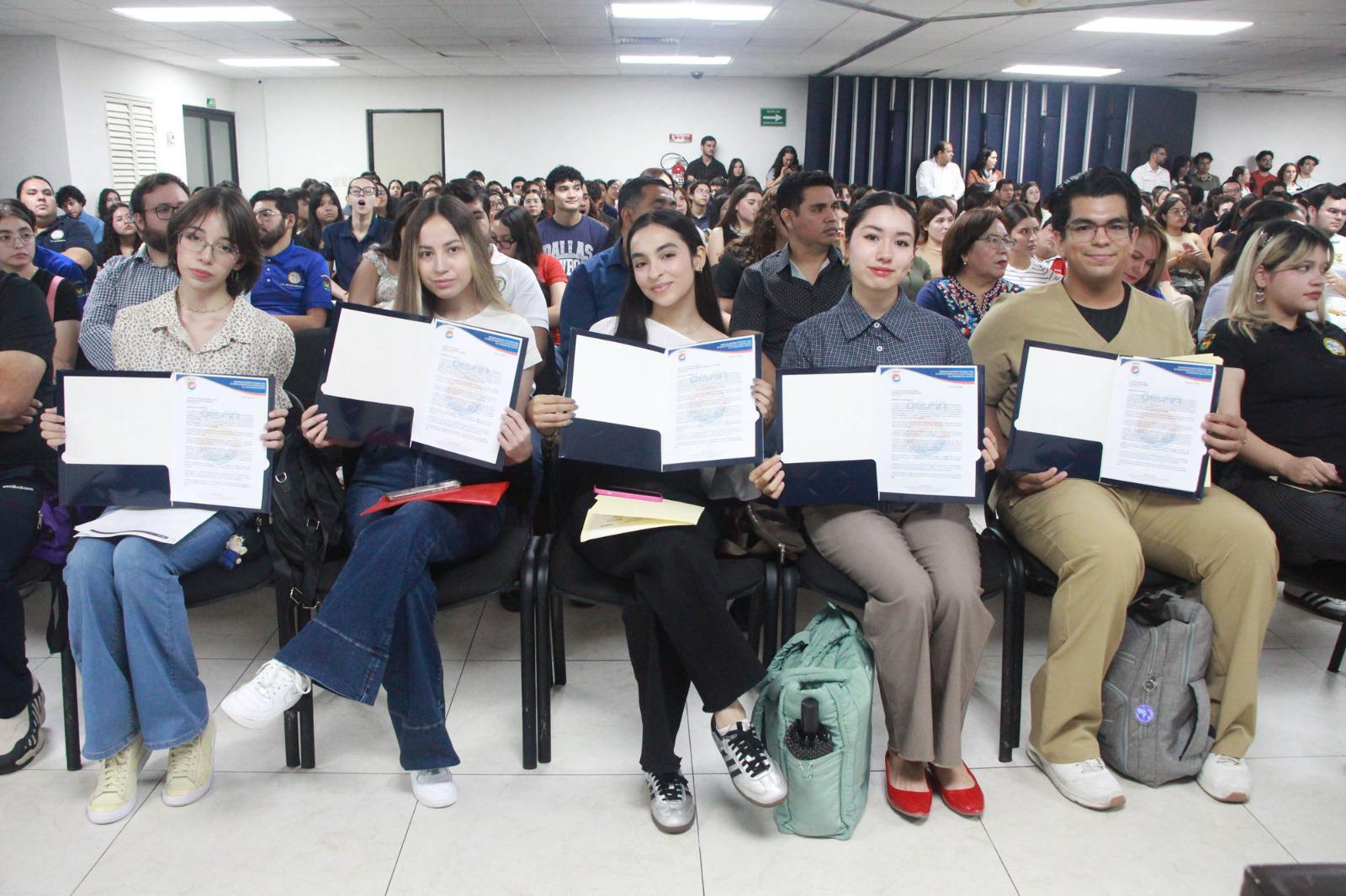 $!Da la UAS cálida despedida a delegación de 519 estudiantes que participan en el 31° Verano de la Investigación Científica y Tecnológica del Pacífico (DELFÍN)