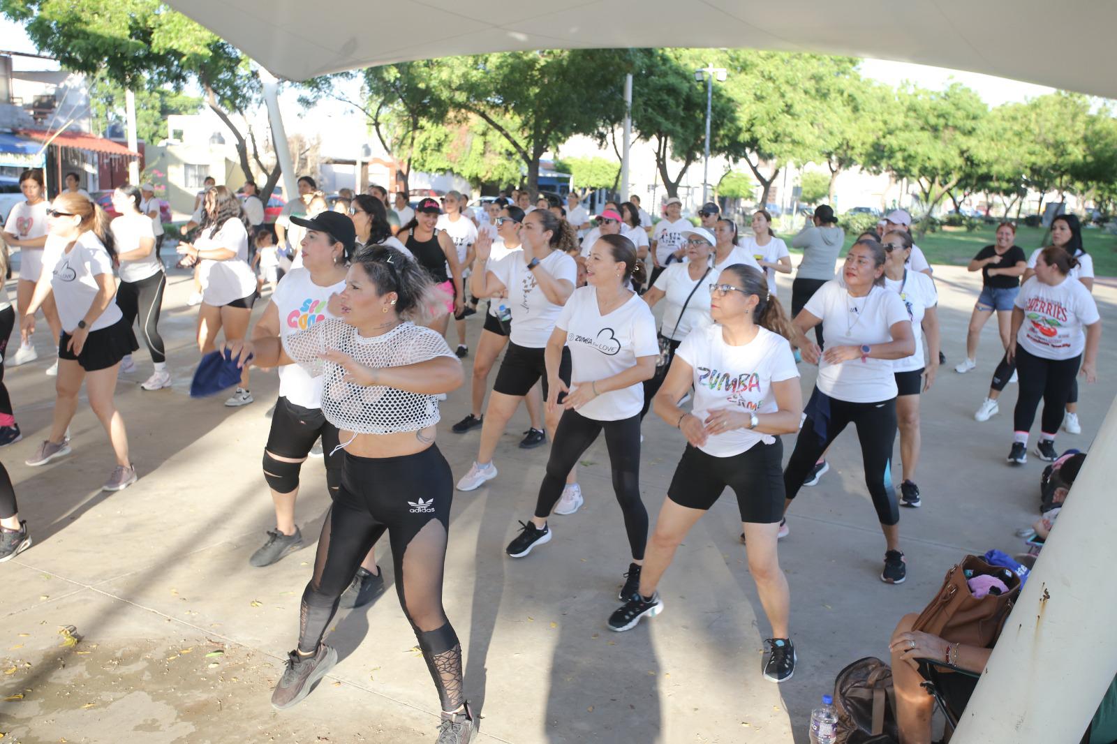 $!Celebran mega clase en apoyo a colectivos de búsqueda