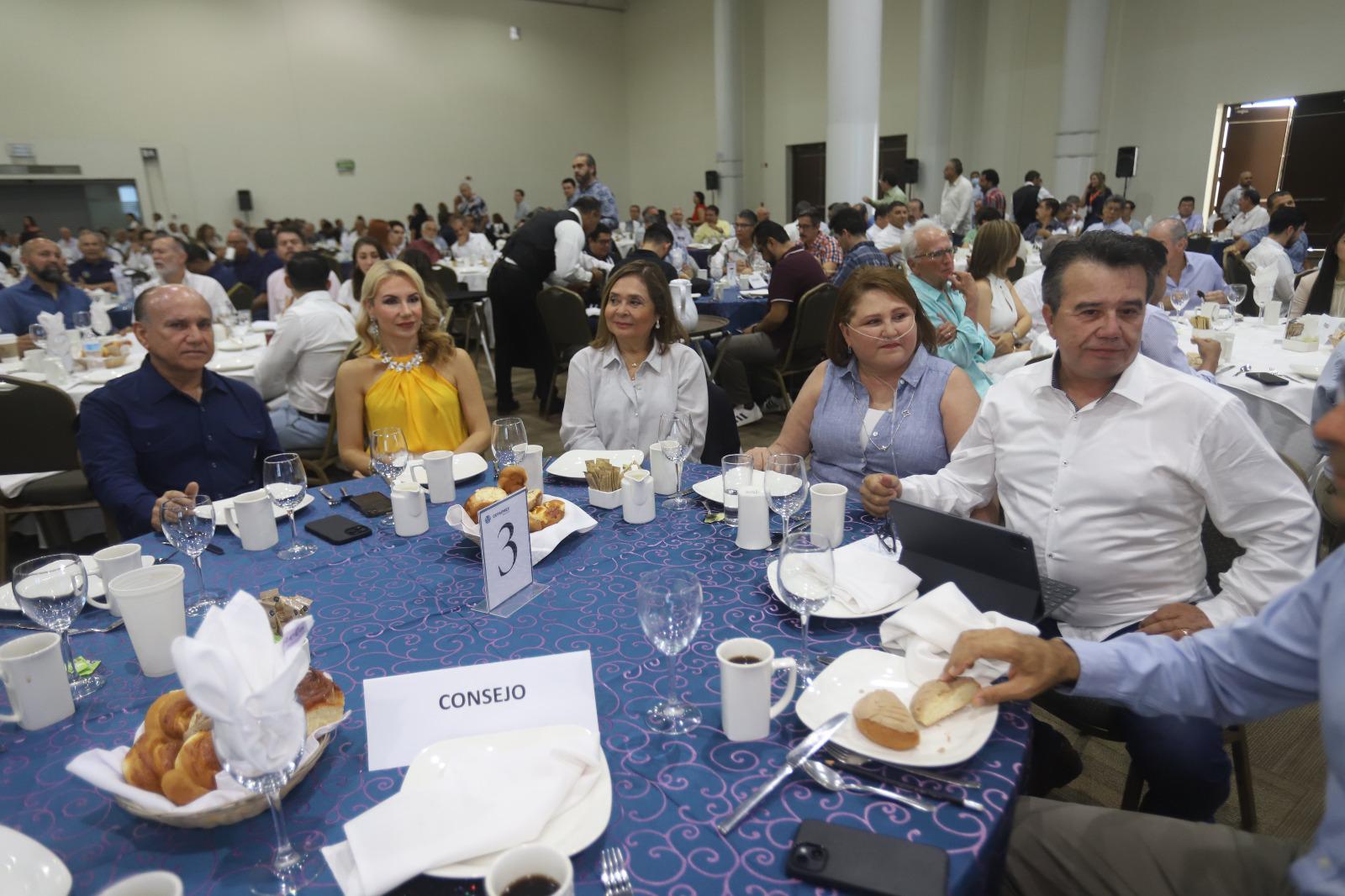 $!Gobierno no puede solo, requiere ayuda para atender a la sociedad: Jesús Vizcarra