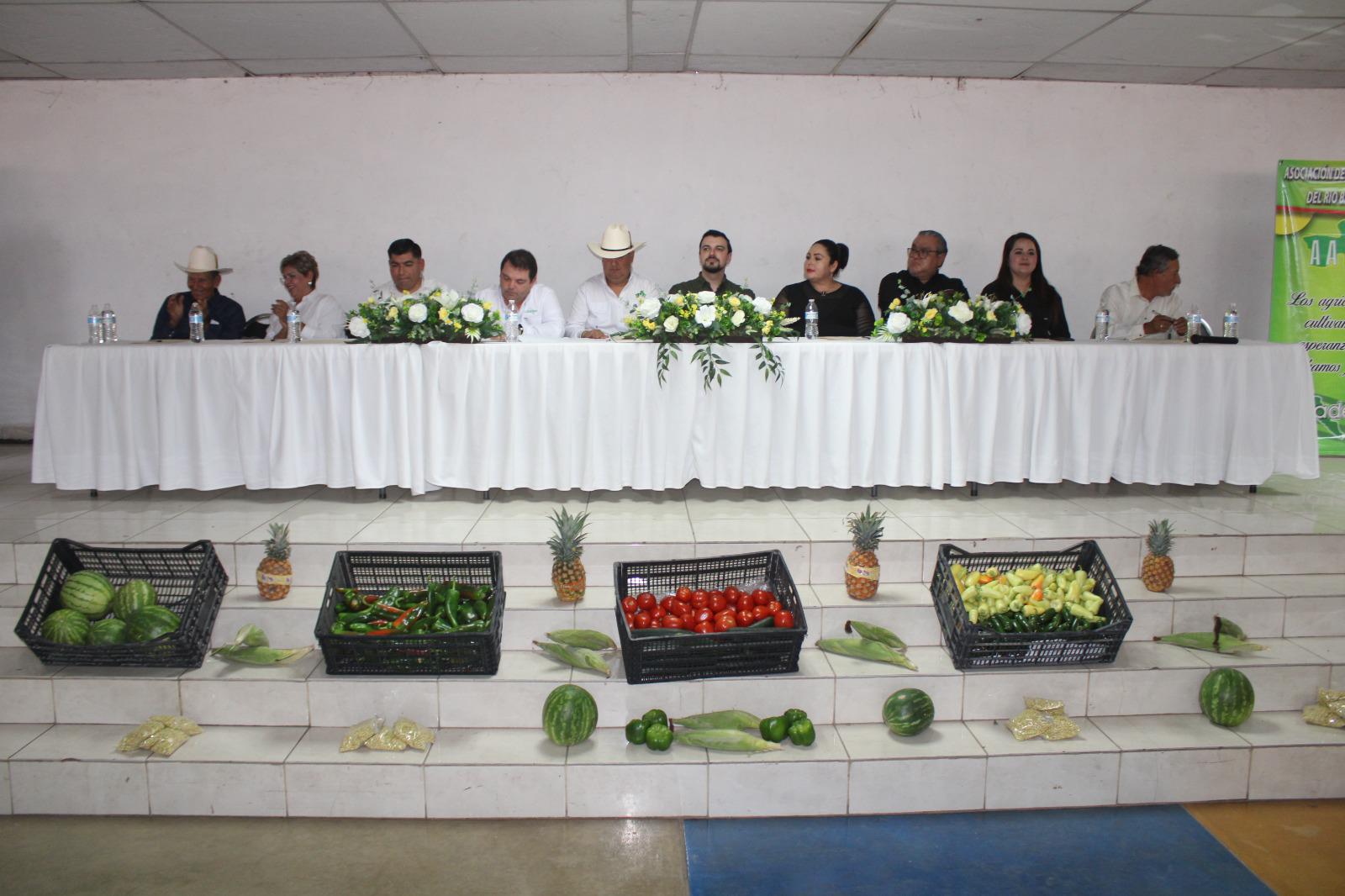 $!Agricultores del Río Baluarte rinden informe con logros y alertas para el campo