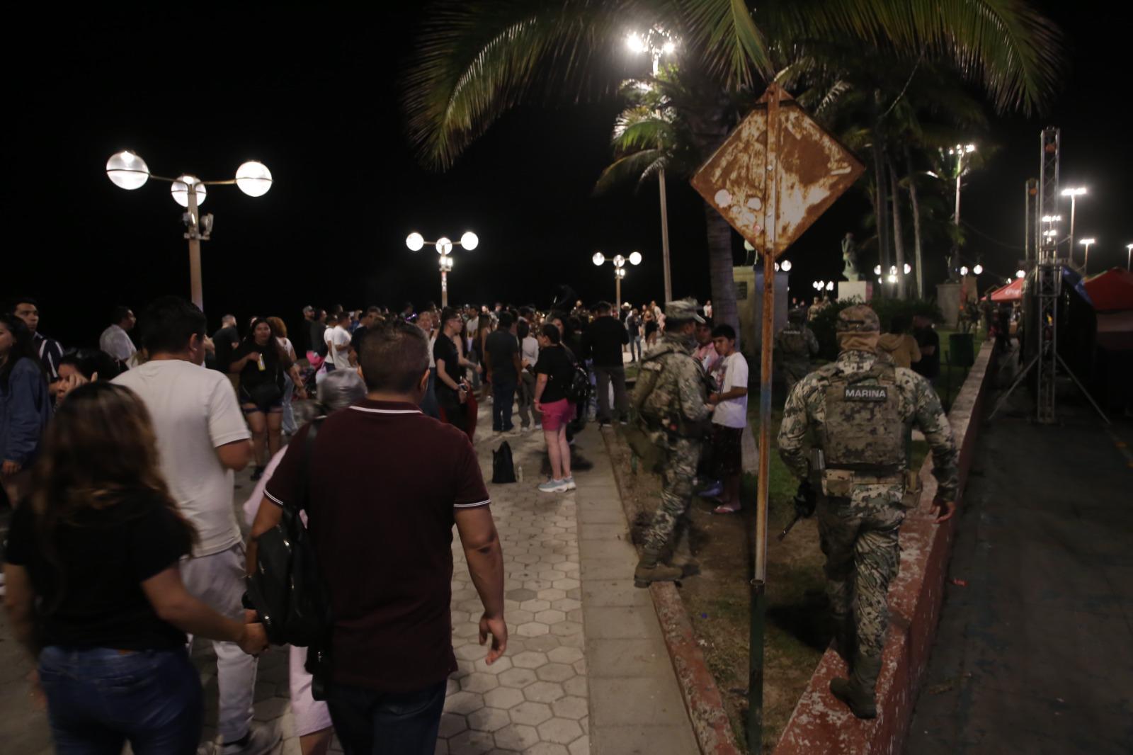 $!Viven Olas Altas y Machado una primera noche muy tranquila de Carnaval 2026