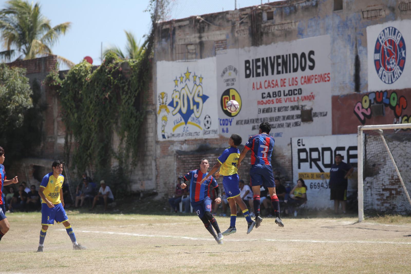 $!Boys de Villa Unión vence a Familia Aguilar-Carrilllo y se pone adelante en la semifinal